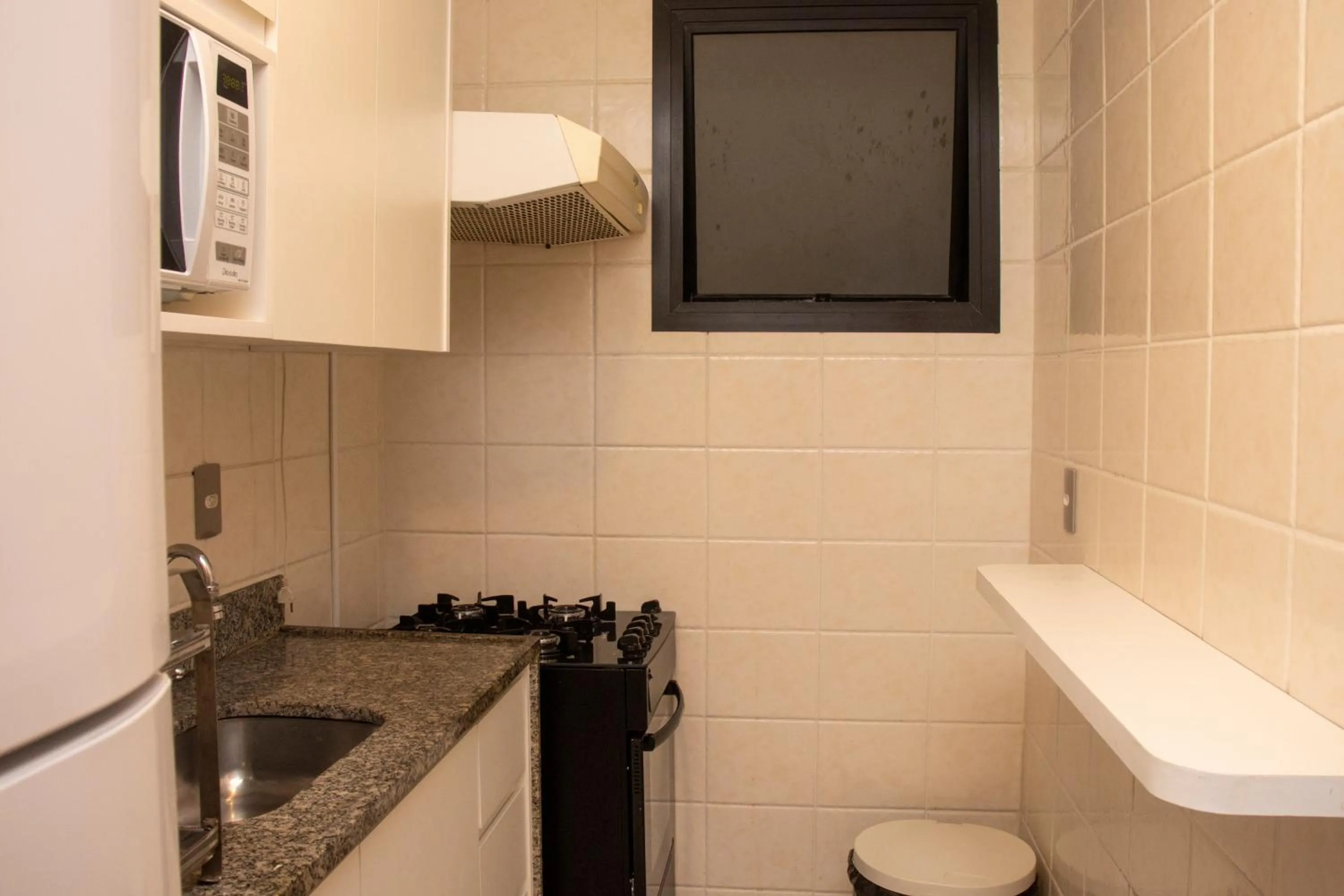 Kitchen or kitchenette in Anna Suites Ipanema by Arena Hotéis