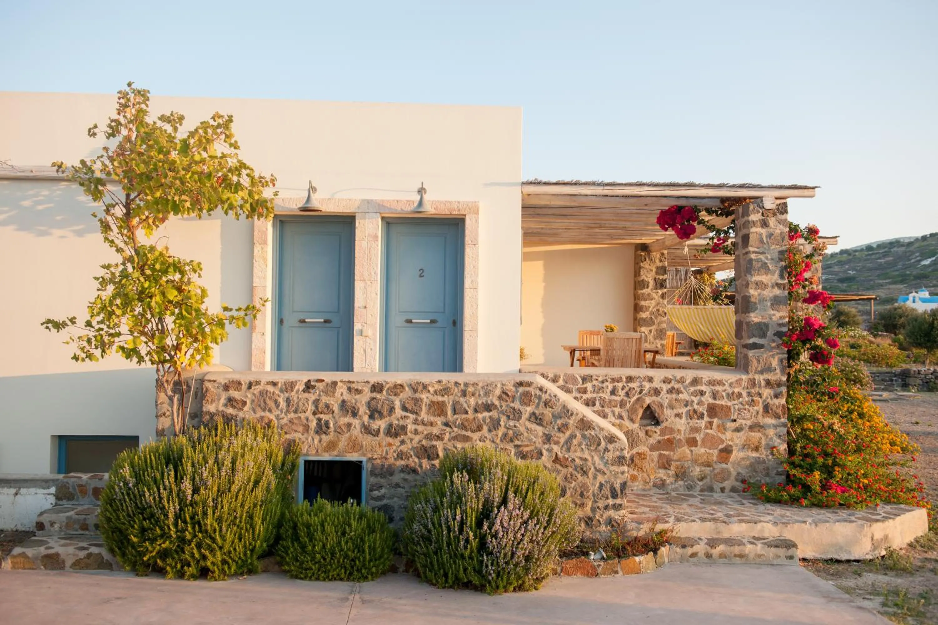 Property building in Kimolia Gi