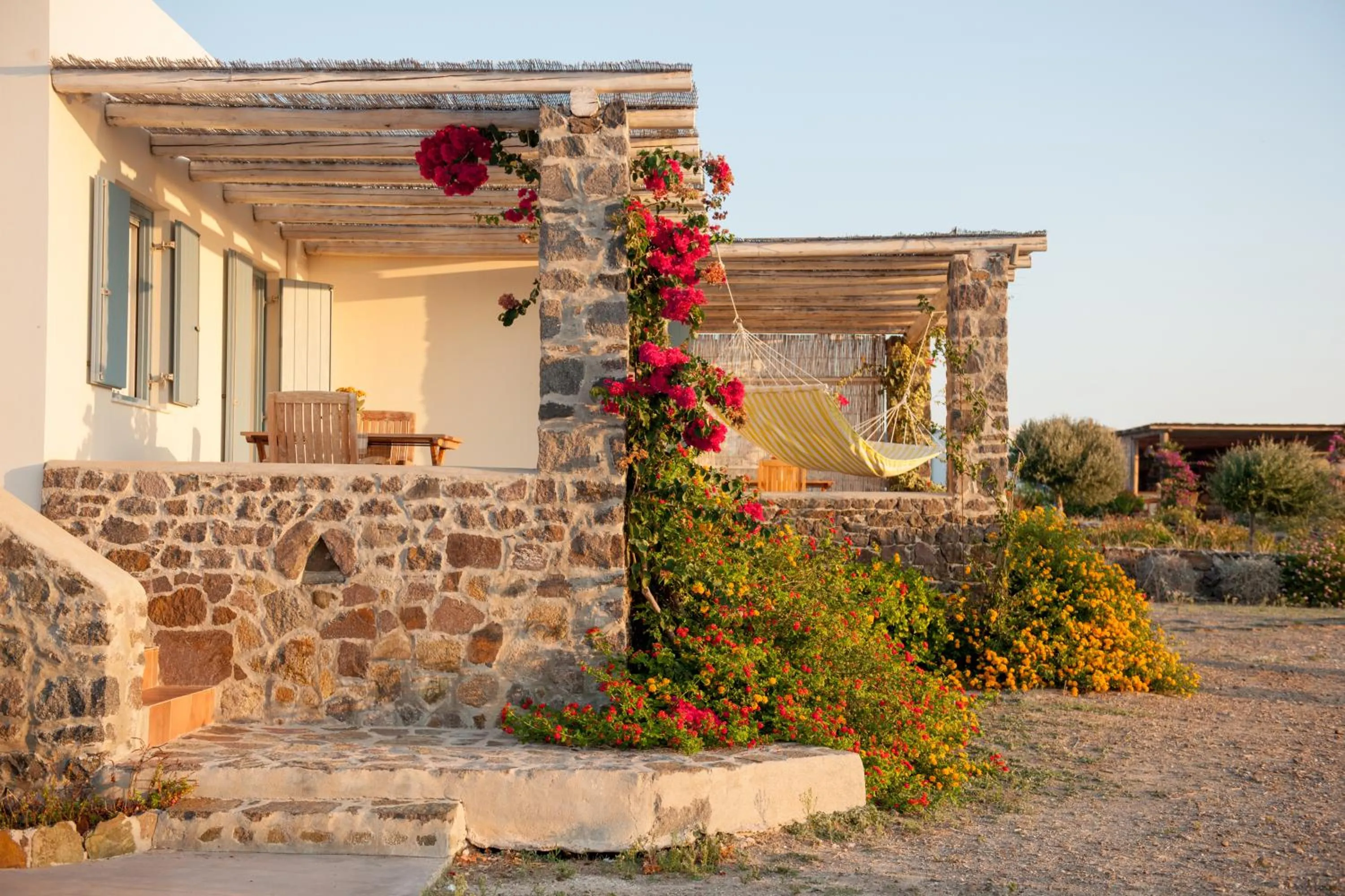 Property building in Kimolia Gi