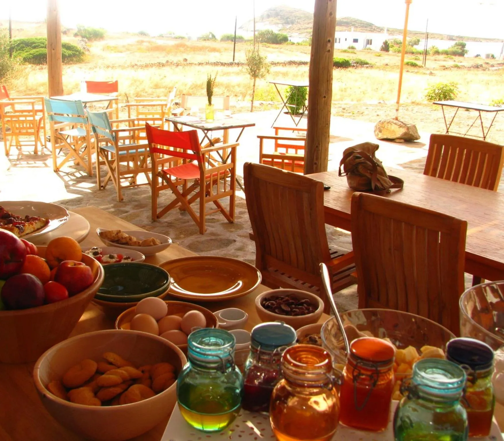 Food and drinks in Kimolia Gi
