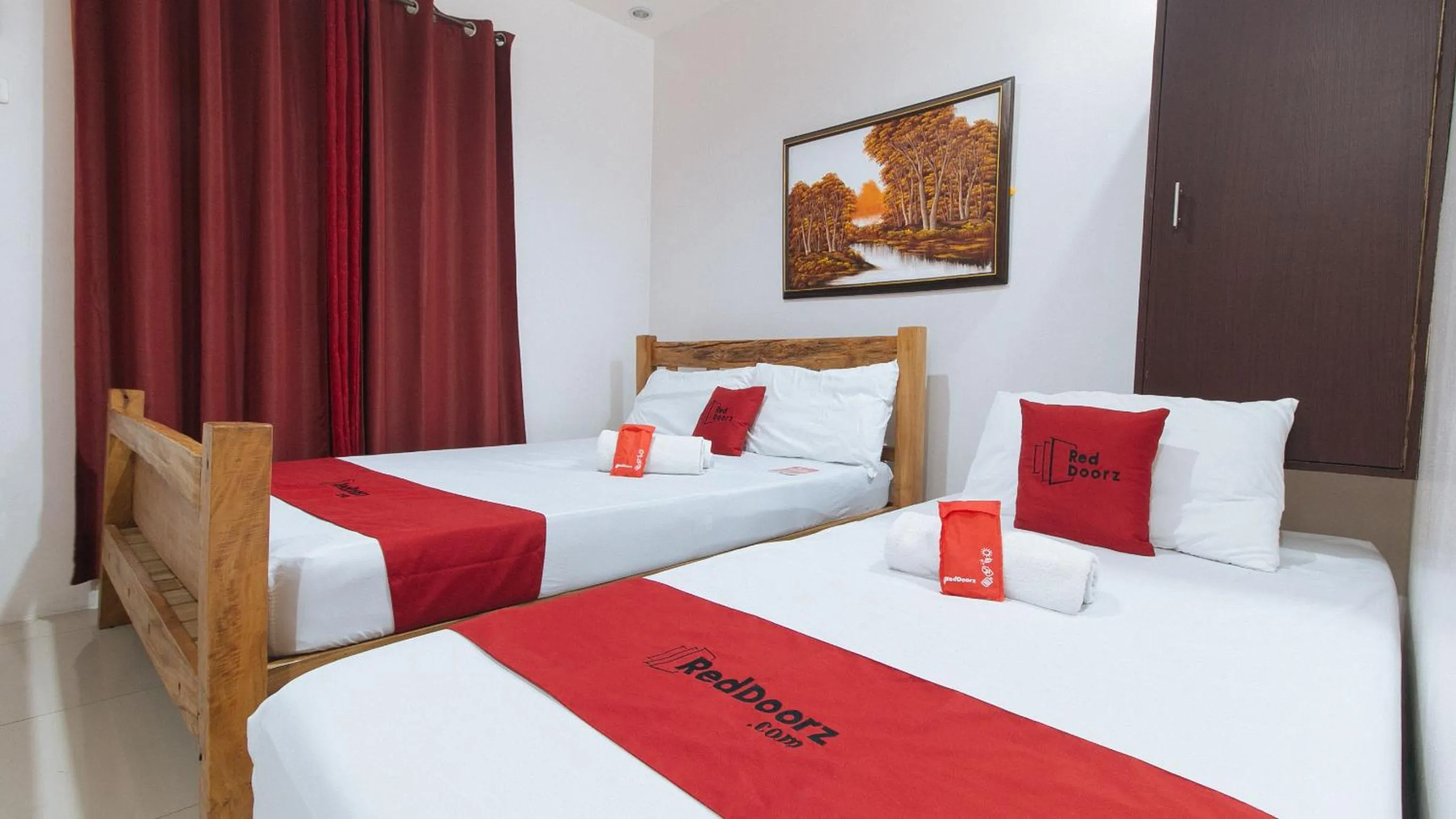 Bed in RedDoorz Plus @ Jollydays Hotel Nueva Ecija