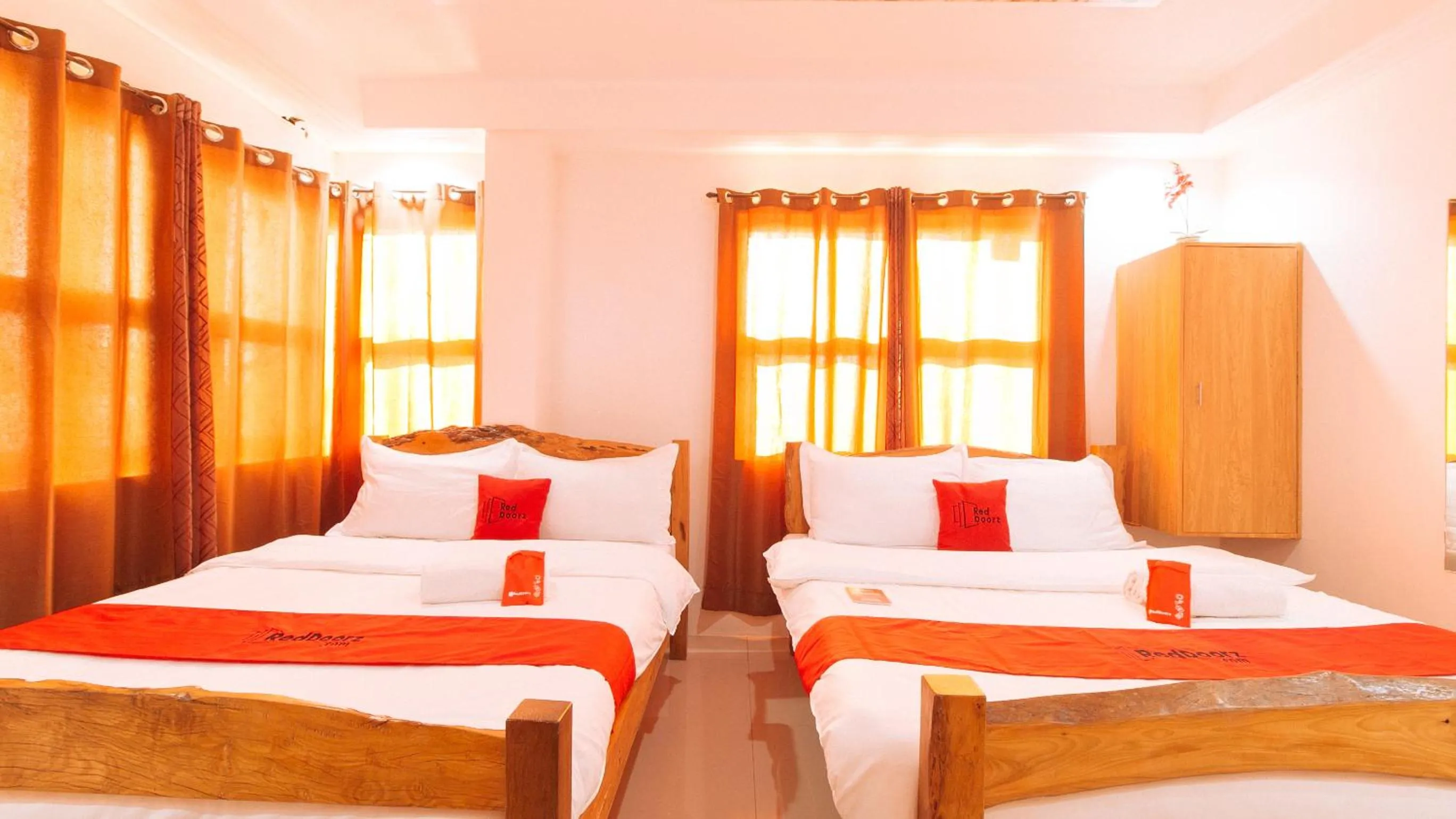 Bed in RedDoorz Plus @ Jollydays Hotel Nueva Ecija