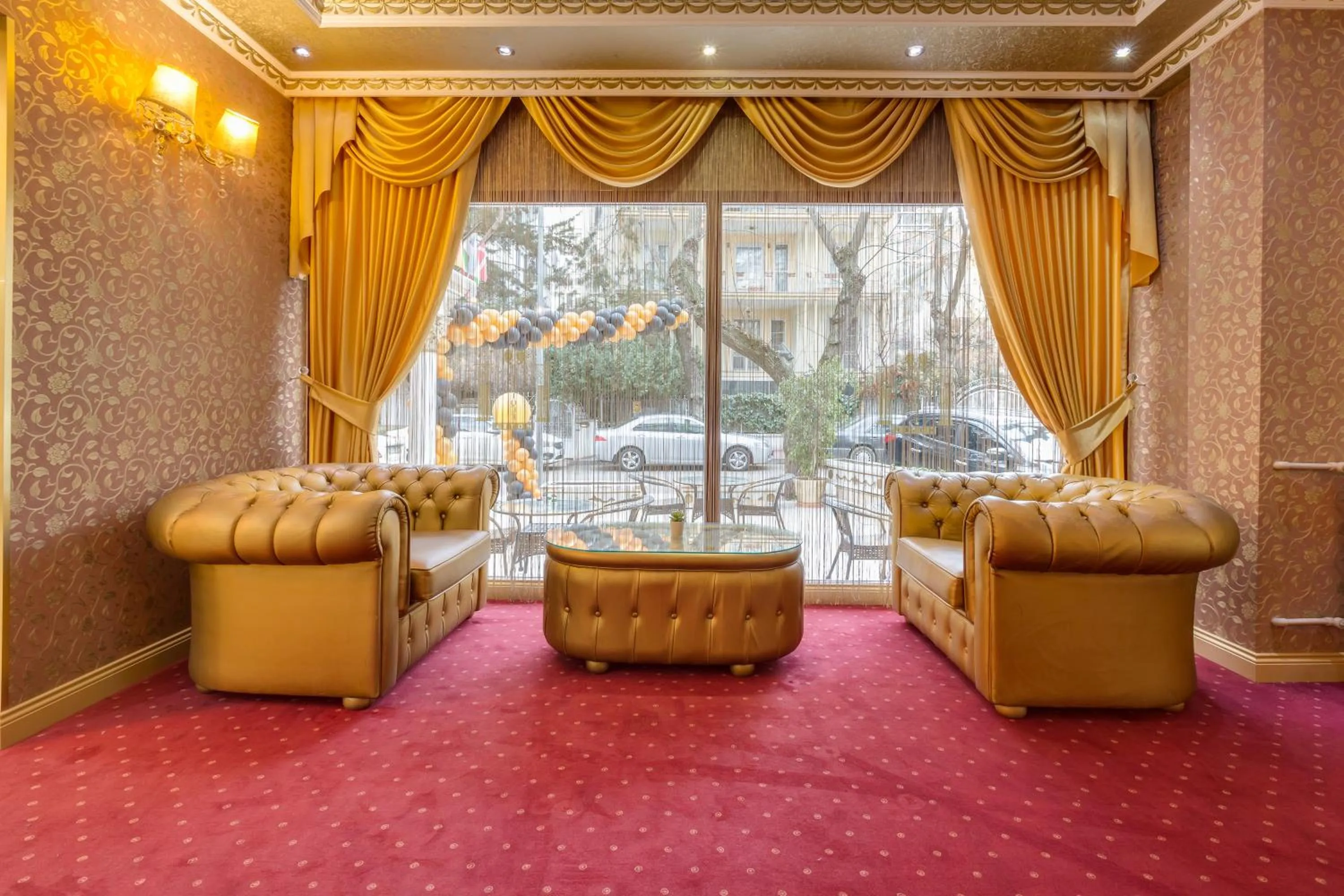 Seating area in Twins Hotel