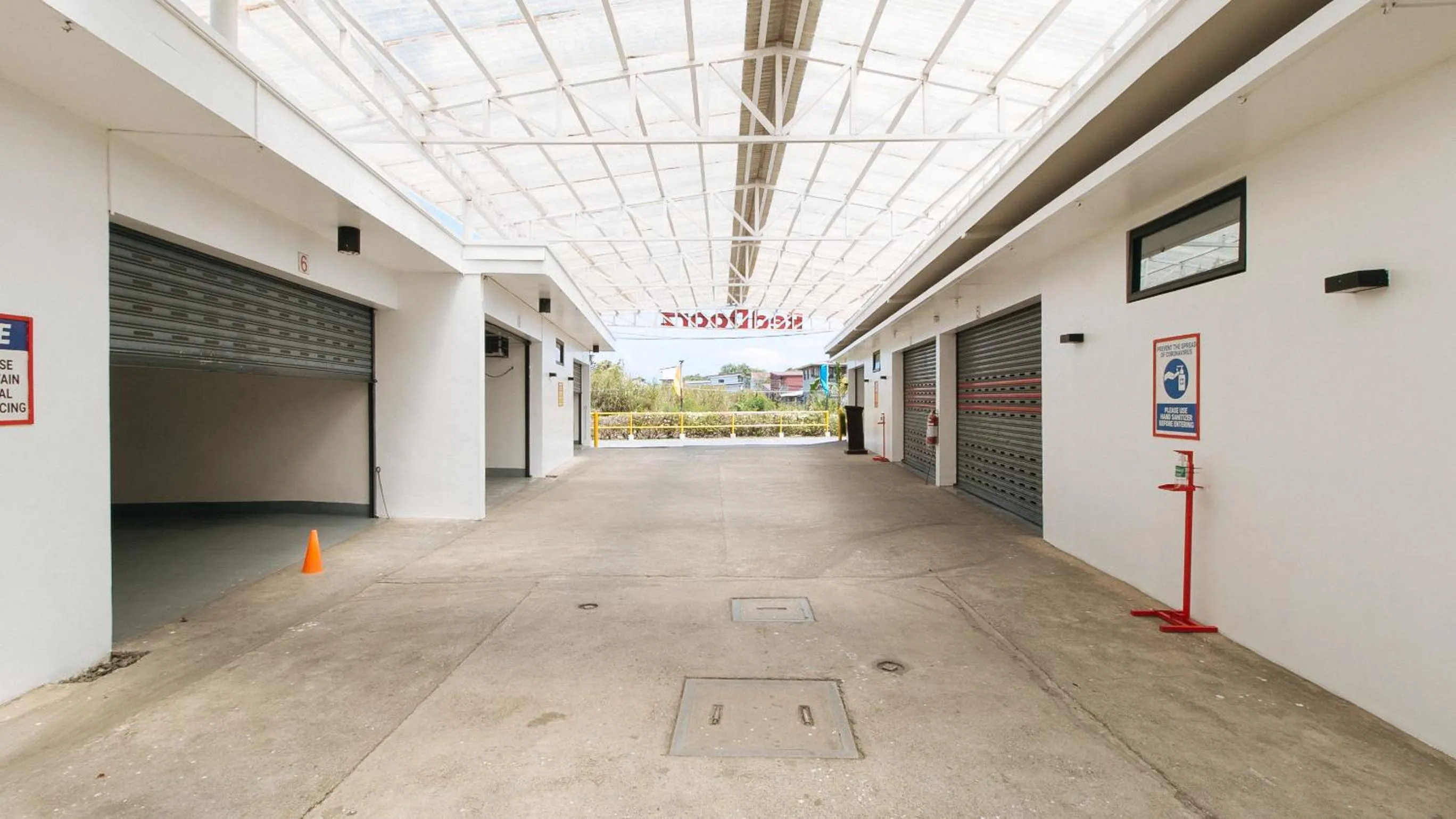 Property building in RedDoorz @ EL Runway Hotel Bulacan