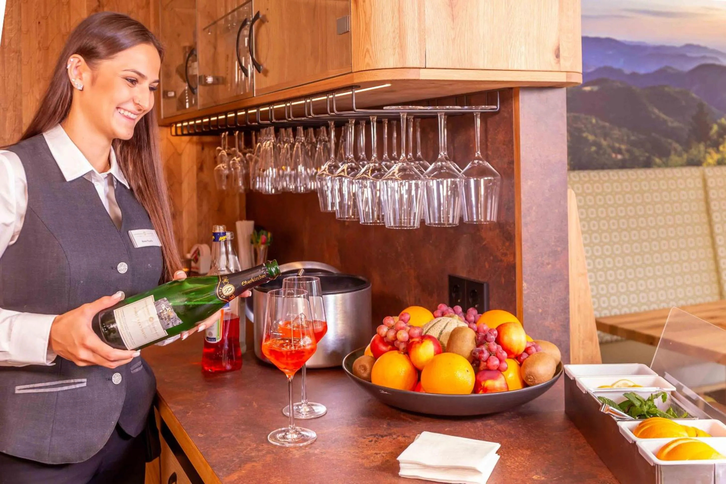 Lounge or bar in Wellnesshotel Sonnenhof & Sonnhalde