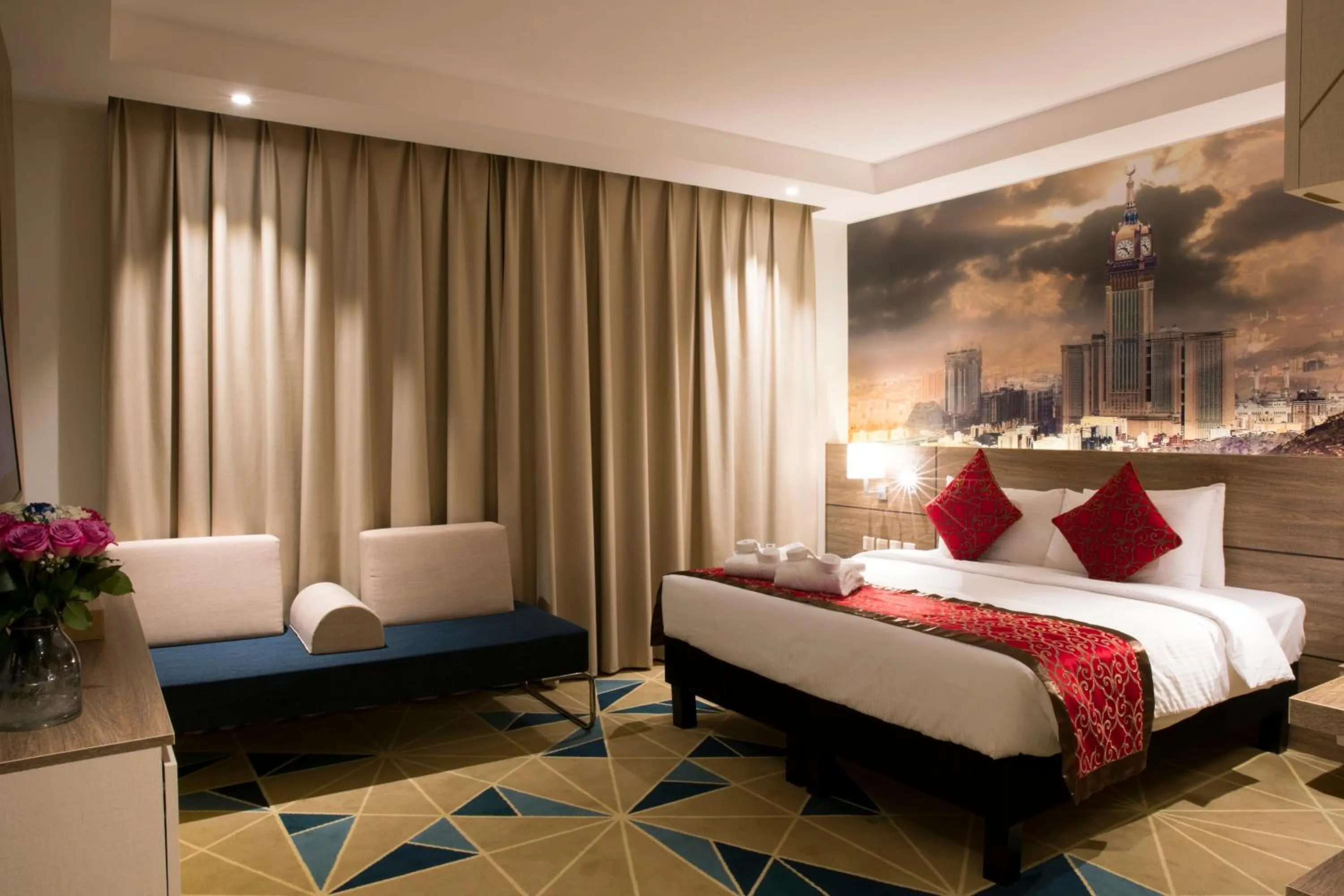 Photo of the whole room, Bed in Hibatullah Hotel Makkah