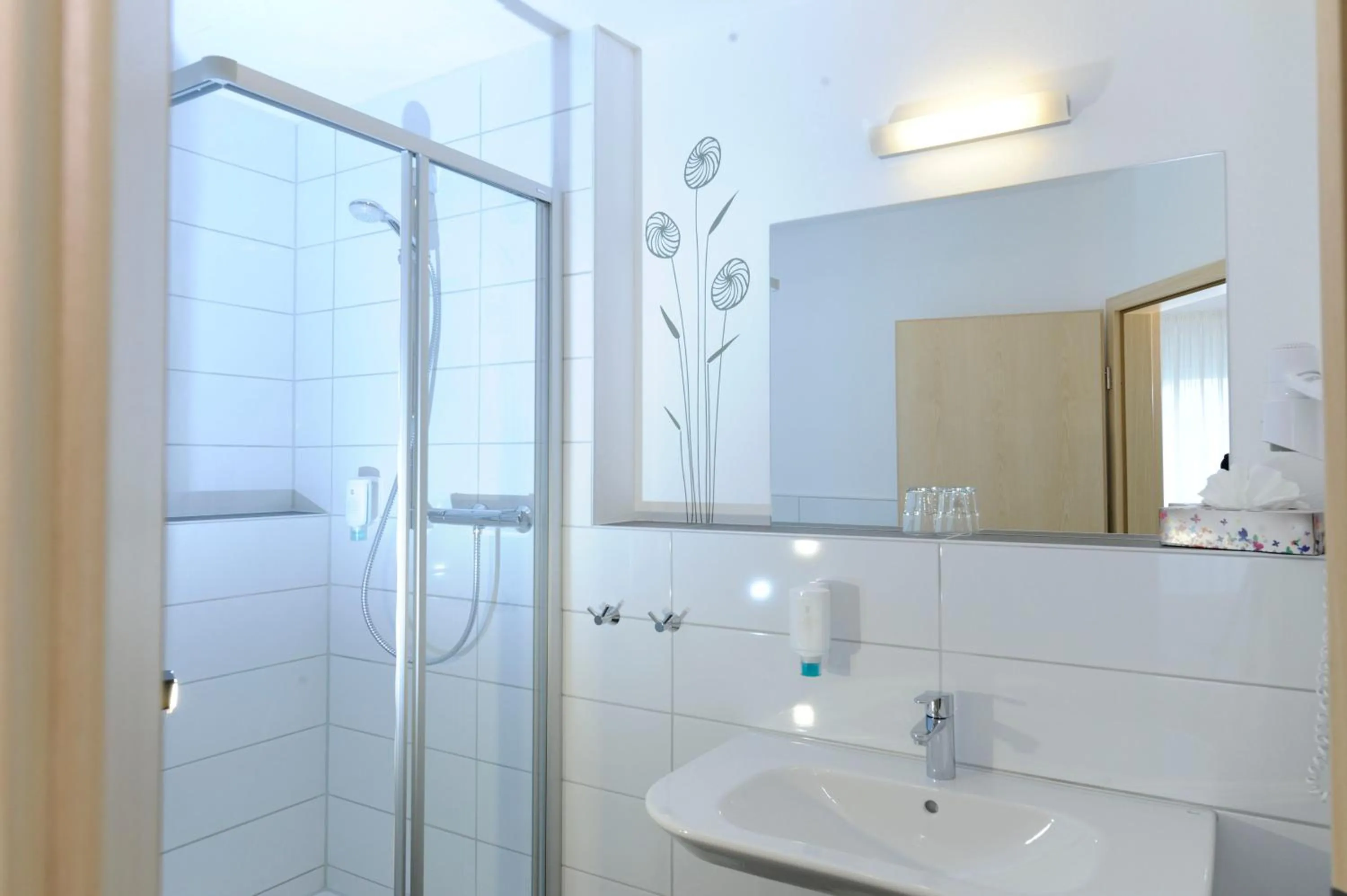 Bathroom in EWERTS Hotel