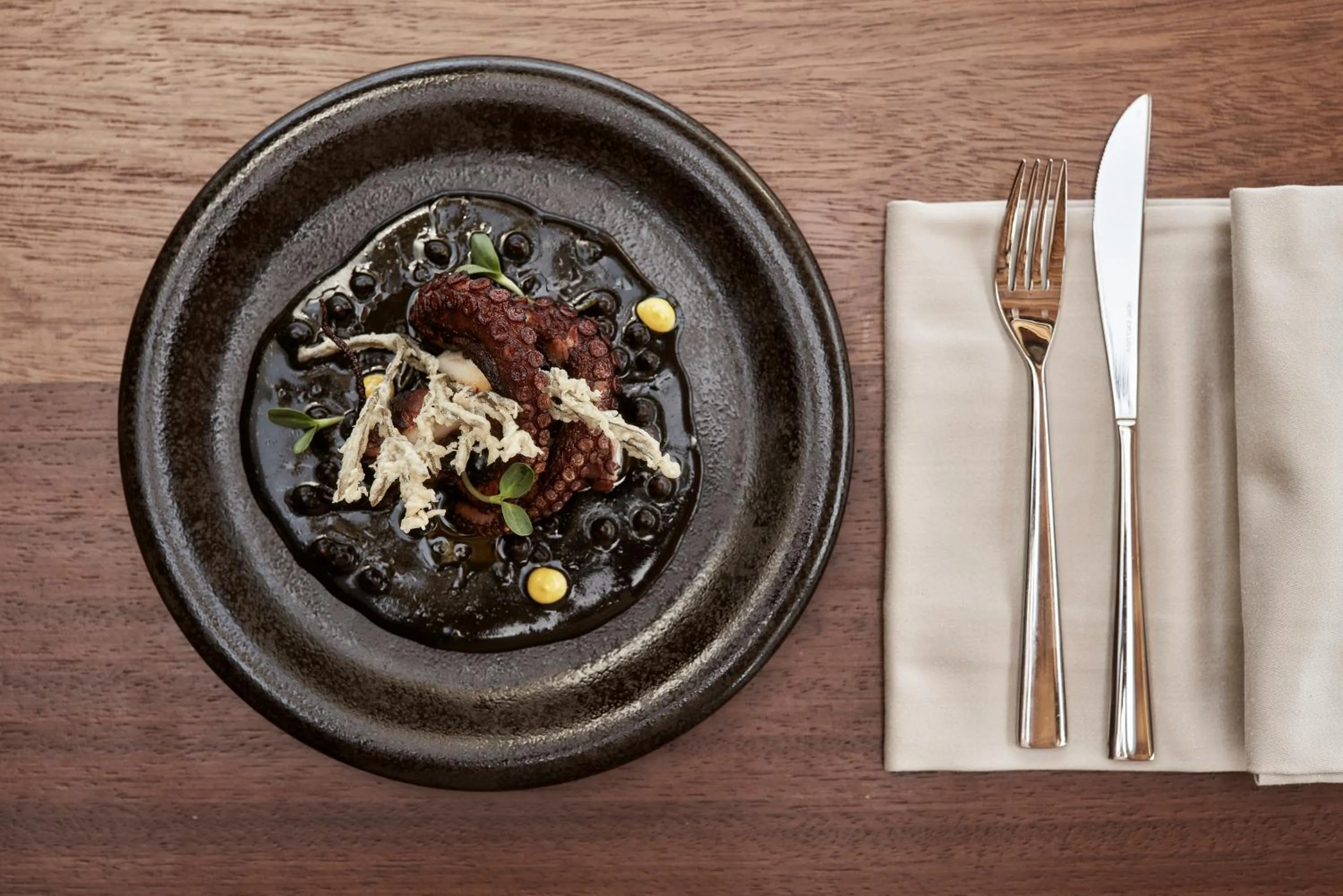 Food in The Olivar Suites