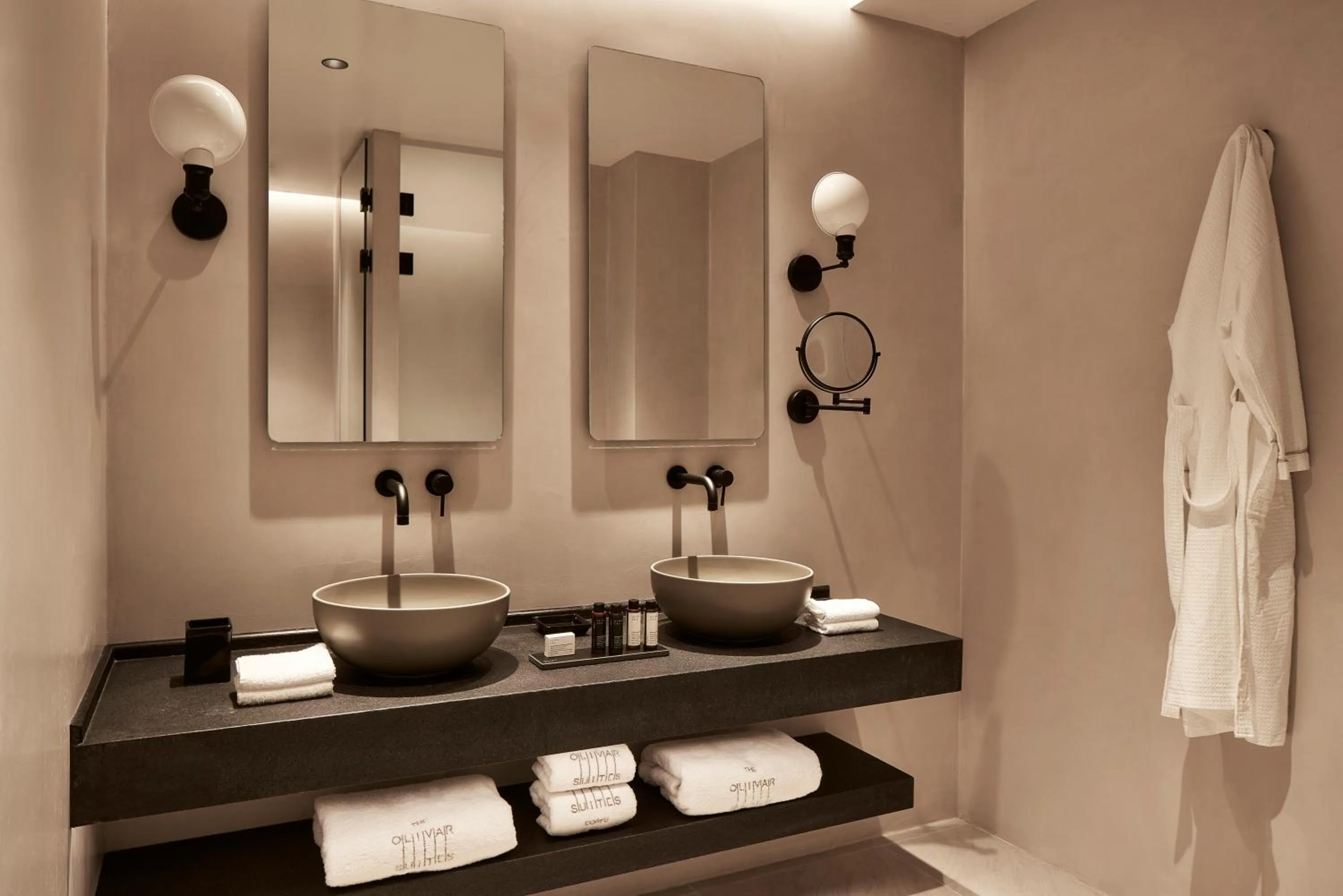 Bathroom in The Olivar Suites