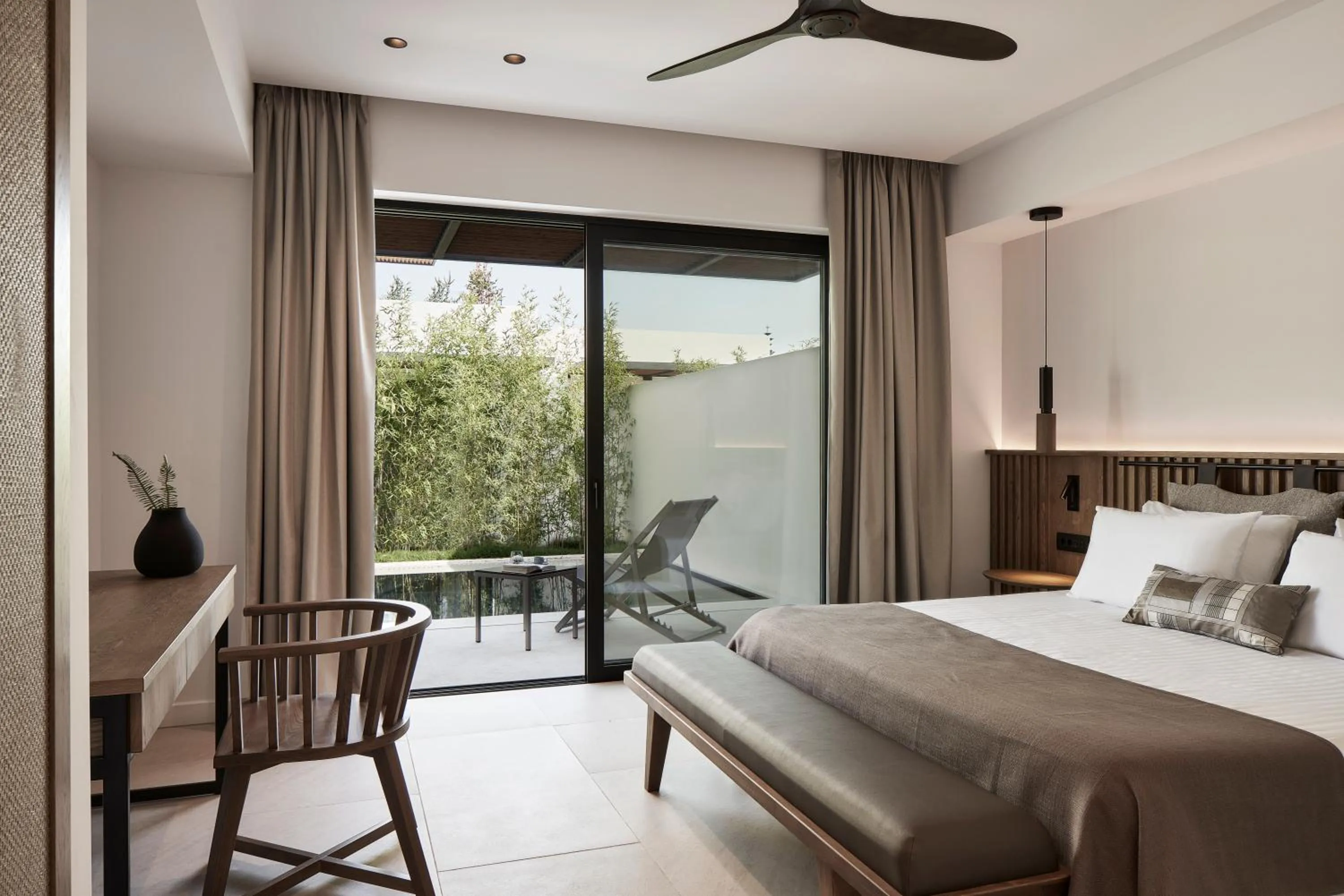 Swimming pool, Bed in The Olivar Suites