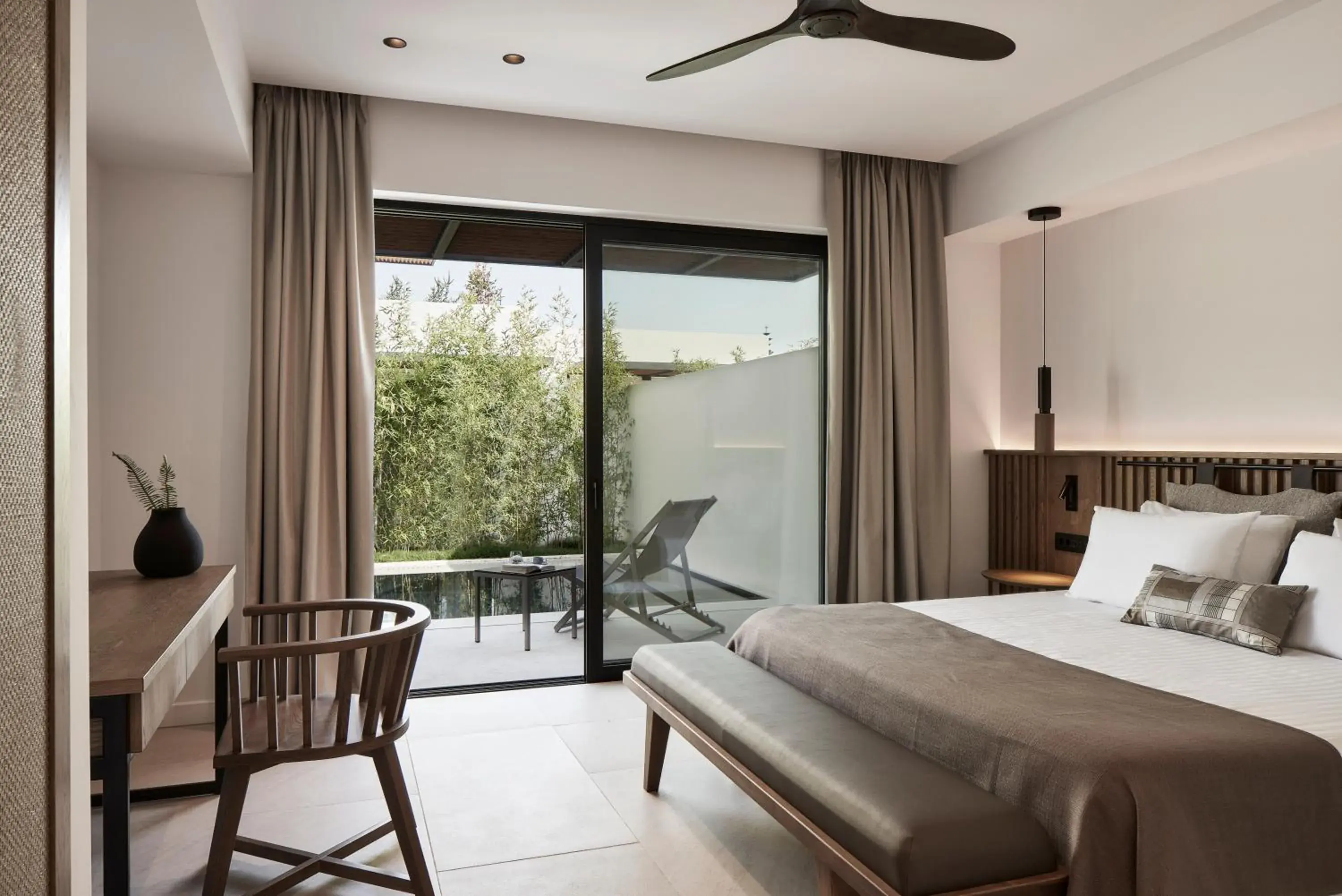 Swimming pool, Bed in The Olivar Suites Swimming pool, Bed in The Olivar Suites