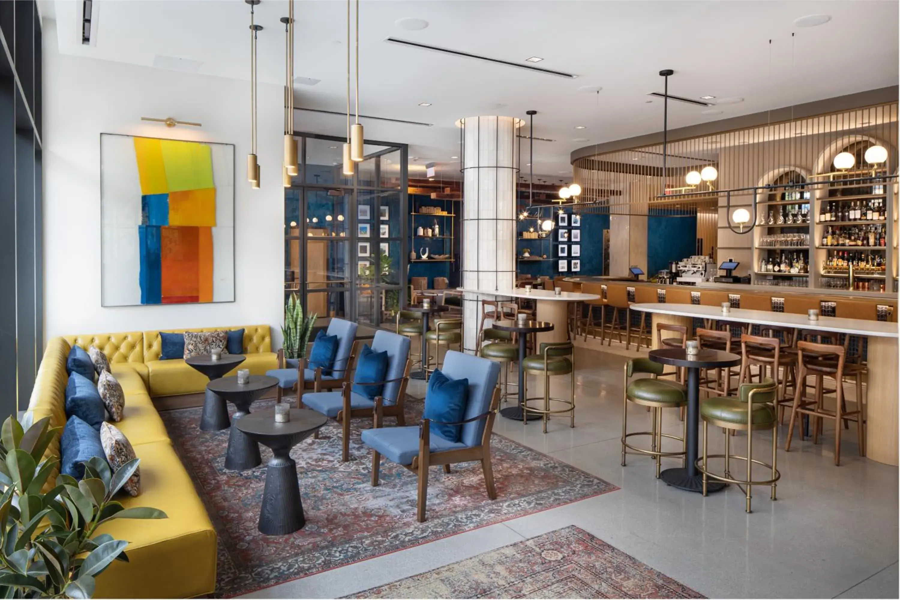 Lounge or bar in Jasper Hotel Lounge or bar in Jasper Hotel