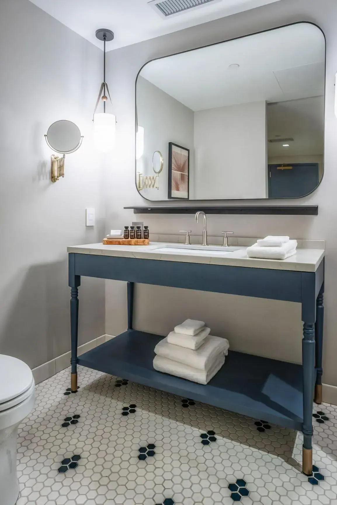 Bathroom in Jasper Hotel Bathroom in Jasper Hotel