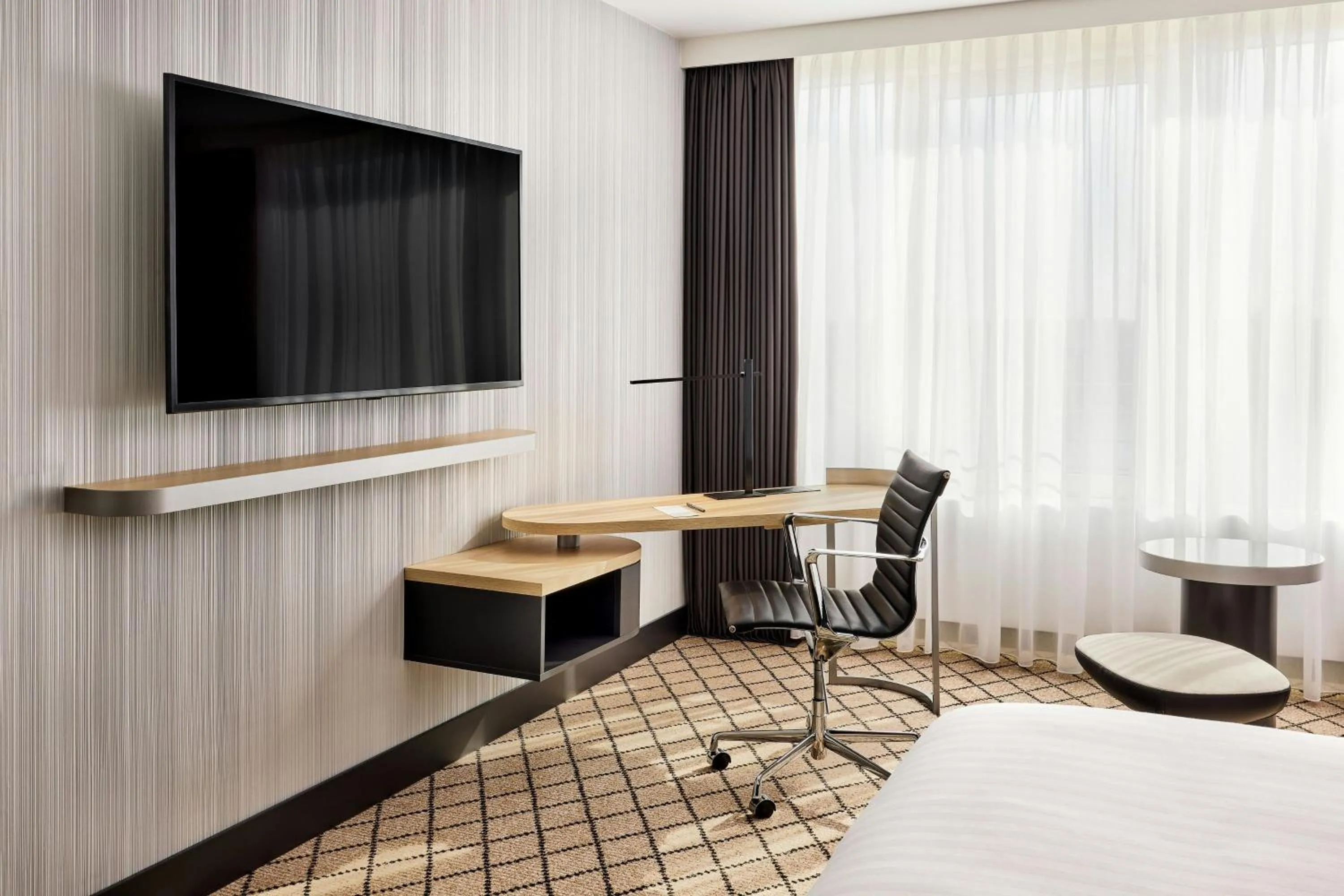 Photo of the whole room, Bed in Courtyard by Marriott Hannover Maschsee