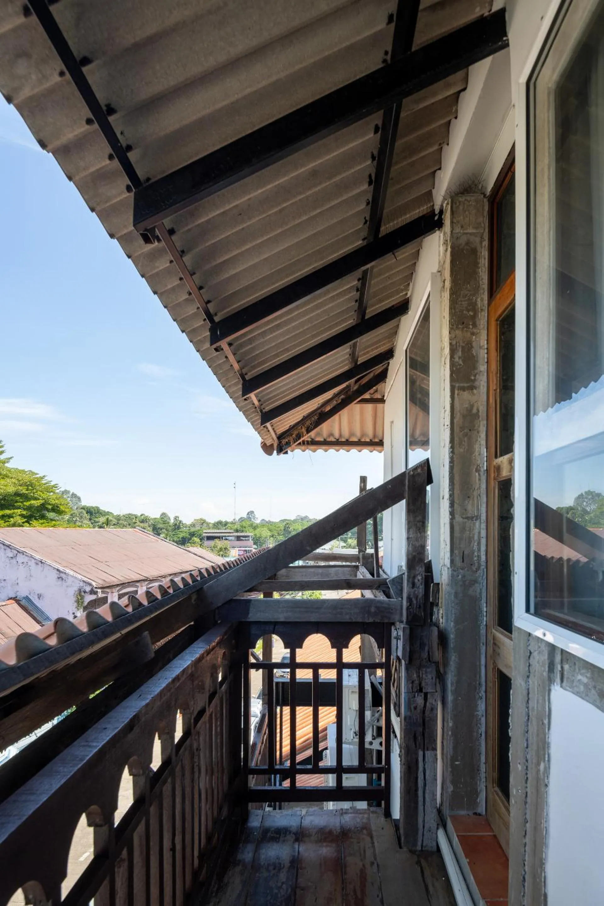 Balcony/Terrace in Velawarin Hotel