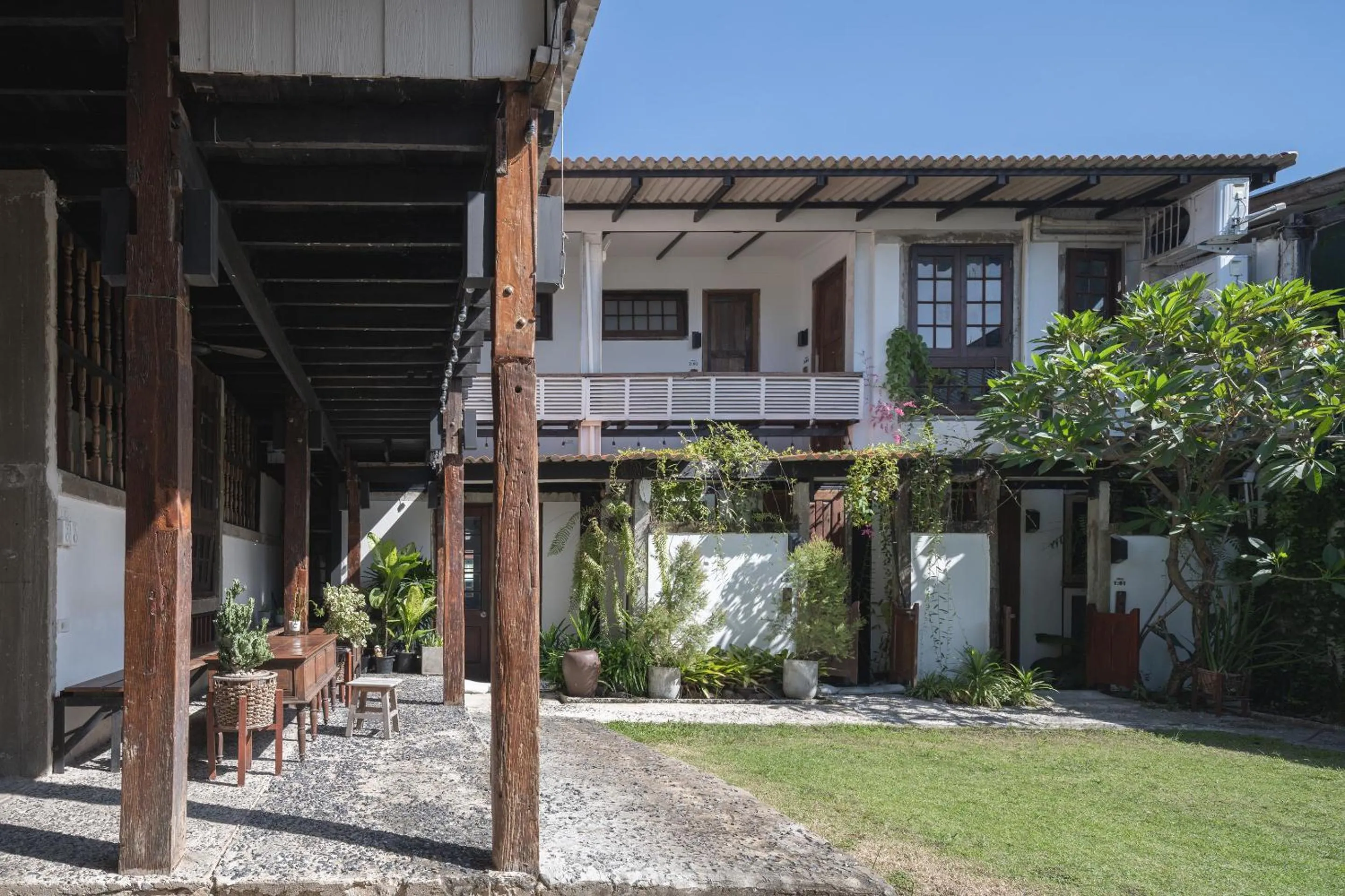 Garden in Velawarin Hotel