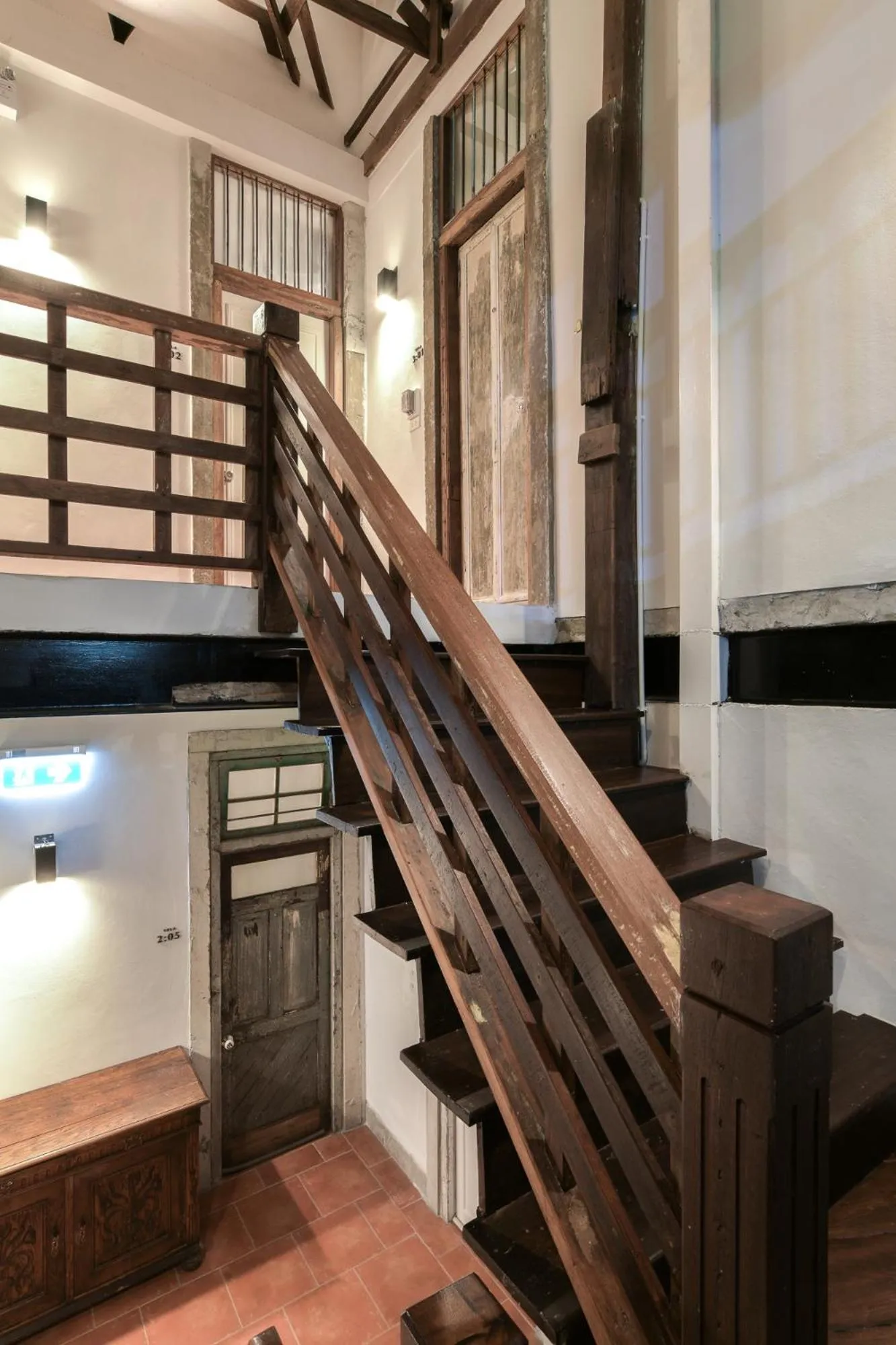 Decorative detail in Velawarin Hotel