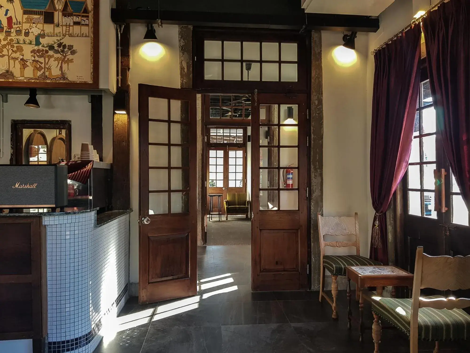 Facade/entrance in Velawarin Hotel Facade/entrance in Velawarin Hotel