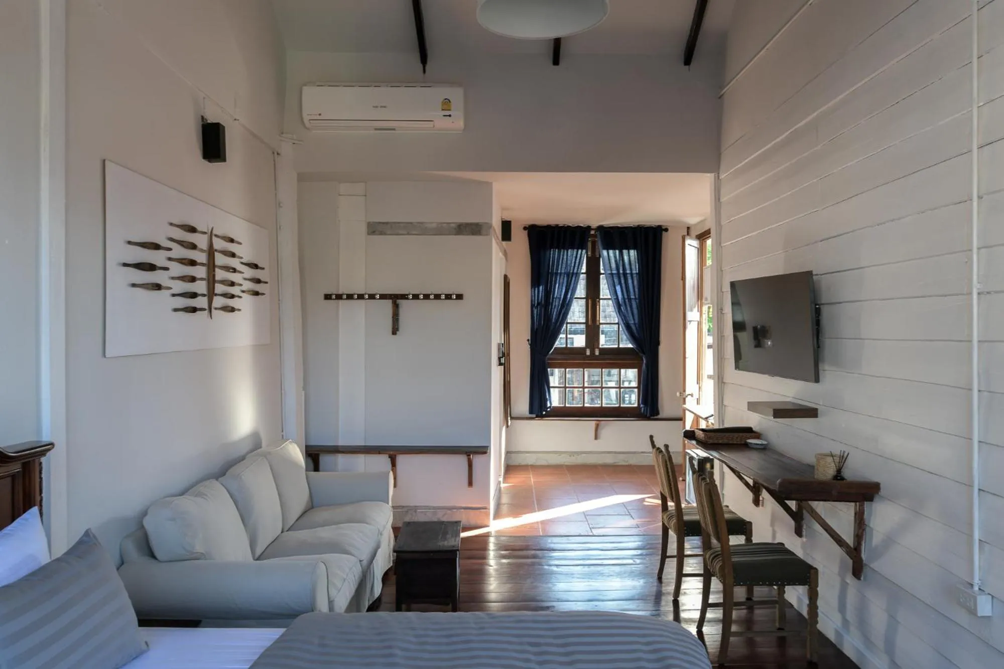 Seating area in Velawarin Hotel