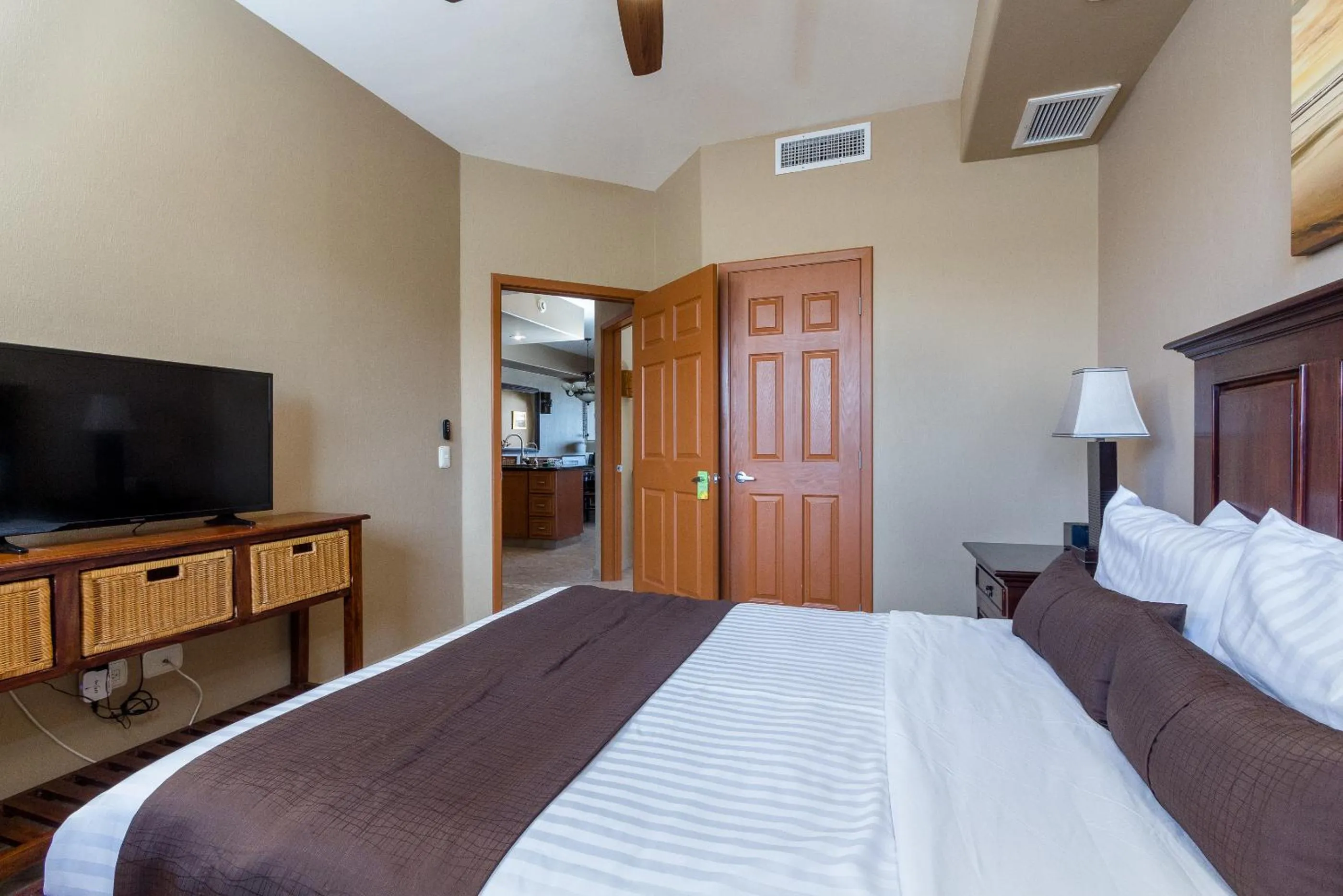 Bed in Las Palomas 2BR GROUND FLOOR Huge Patio/Closest to Lazy River/Steps to Beach