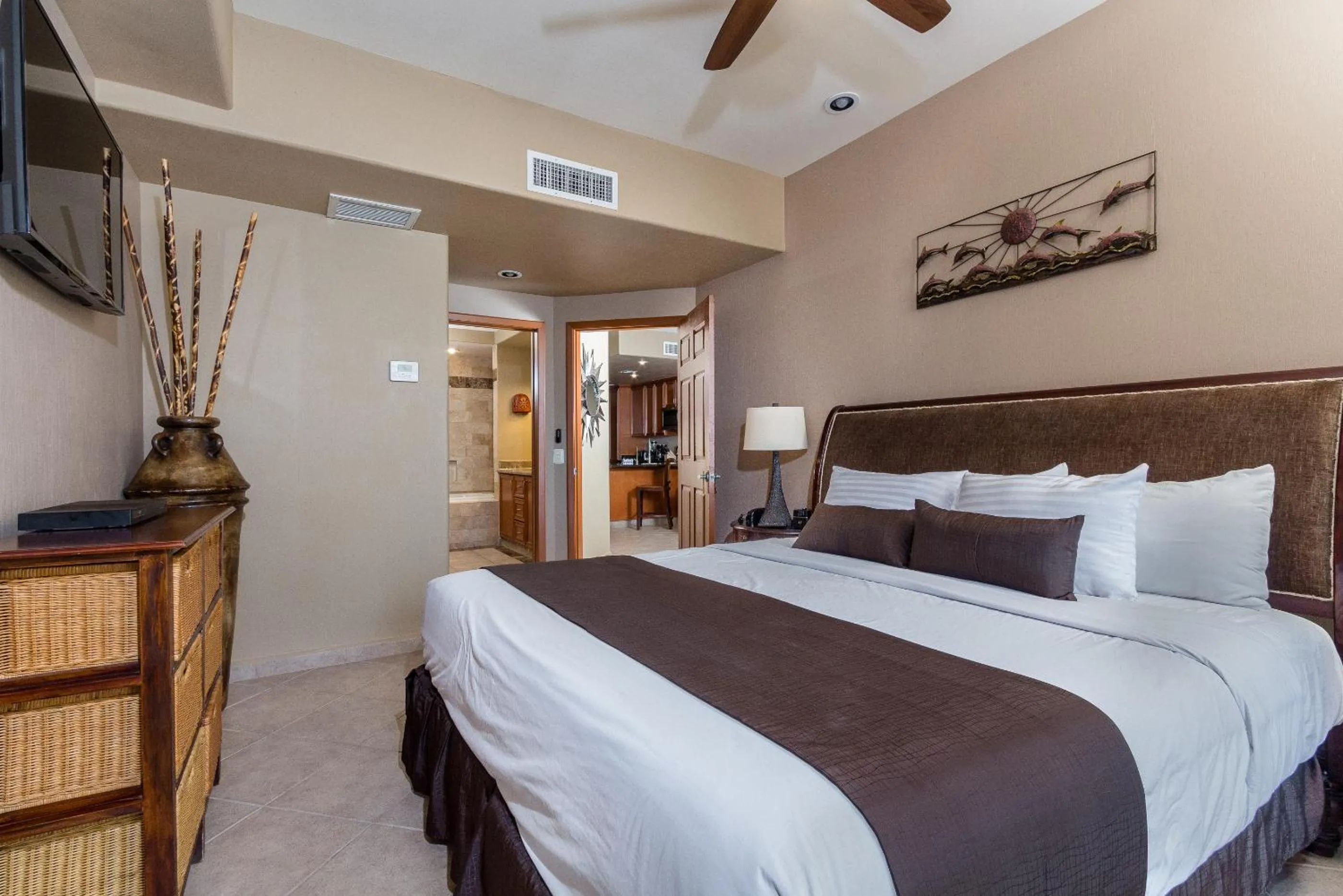 Bed in Las Palomas 2BR GROUND FLOOR Huge Patio/Closest to Lazy River/Steps to Beach