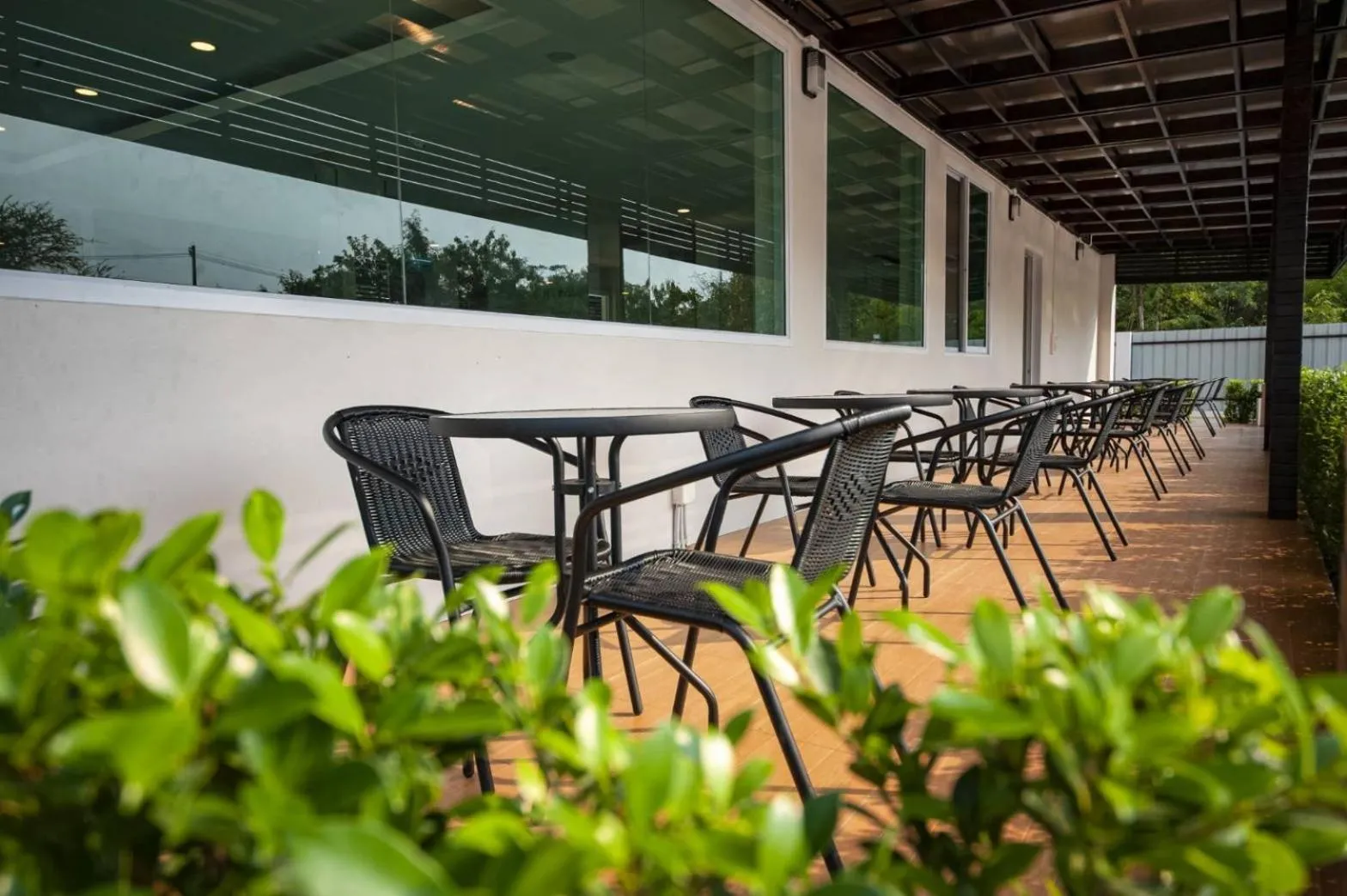 The charlotte smart hotel lopburi