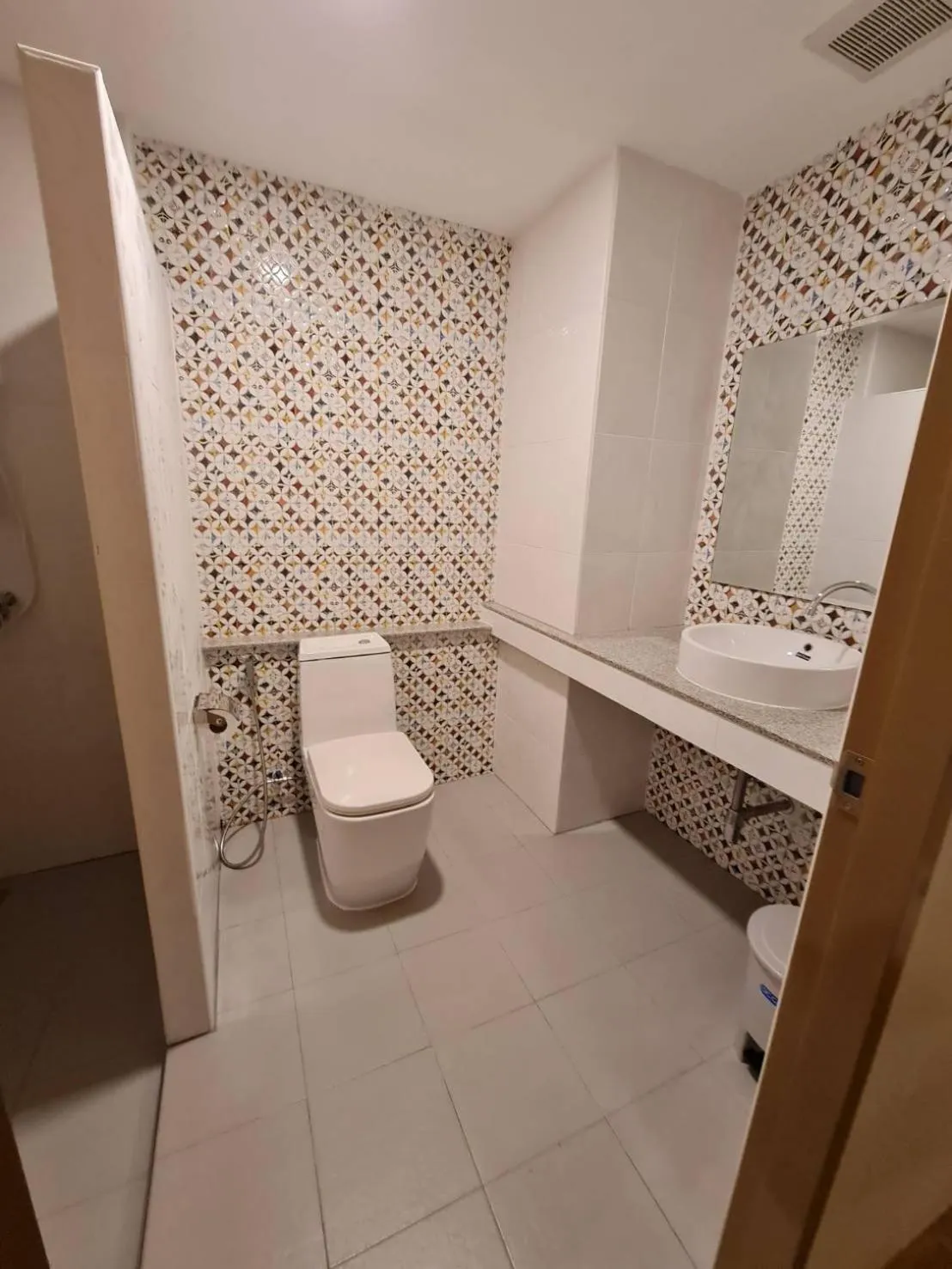 Bathroom in The charlotte smart hotel lopburi