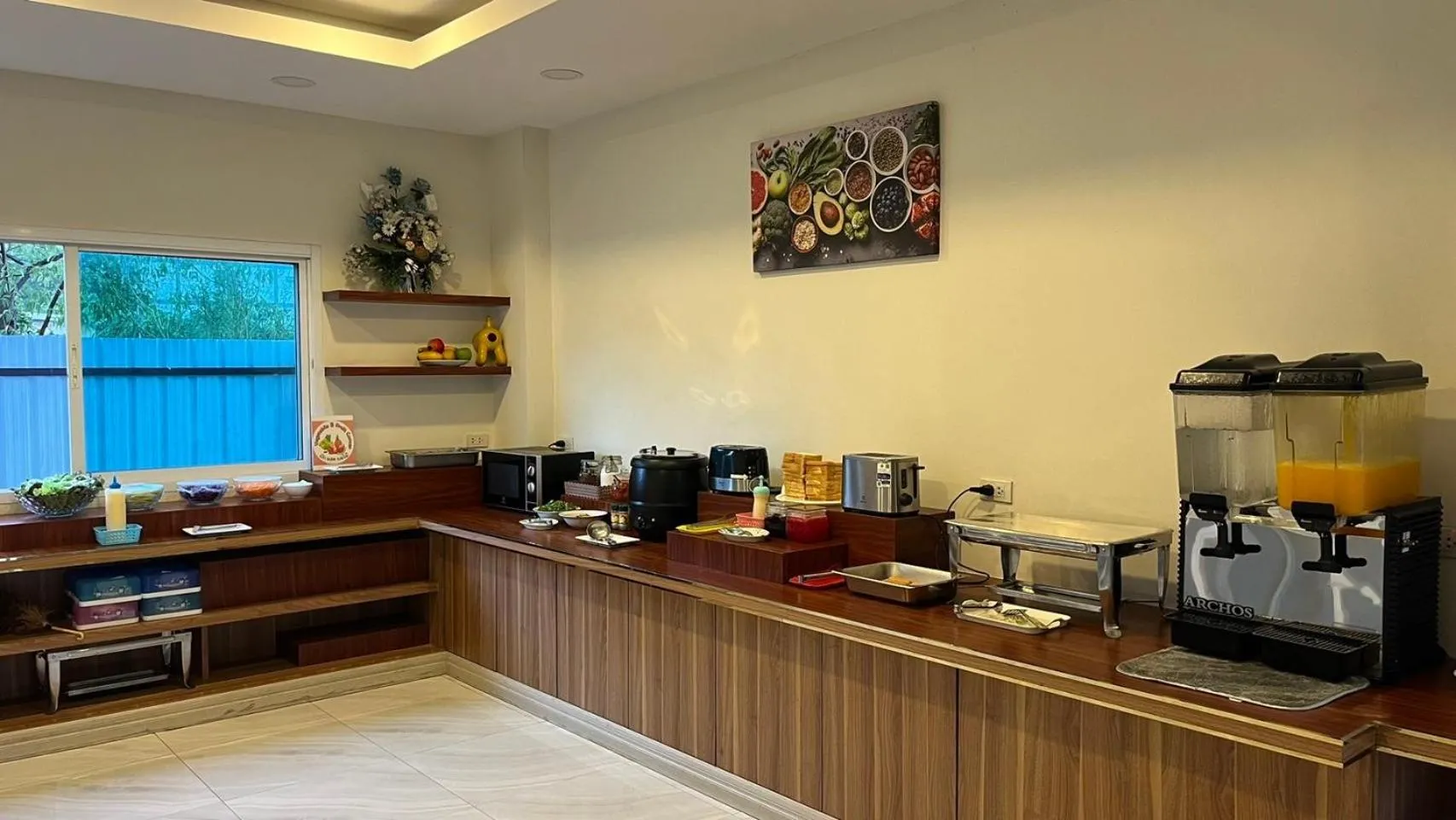 The charlotte smart hotel lopburi
