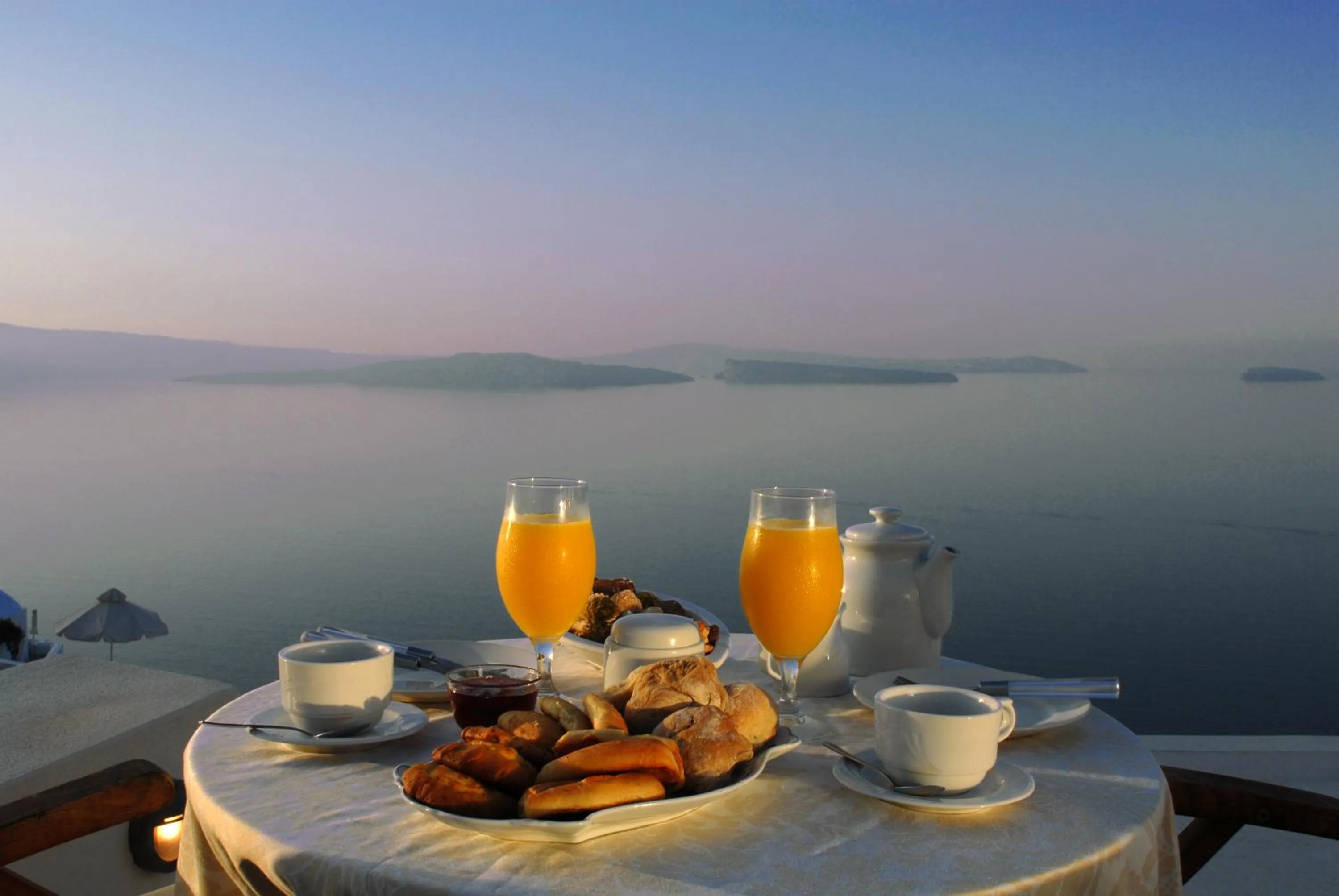 Breakfast in Grand Canava