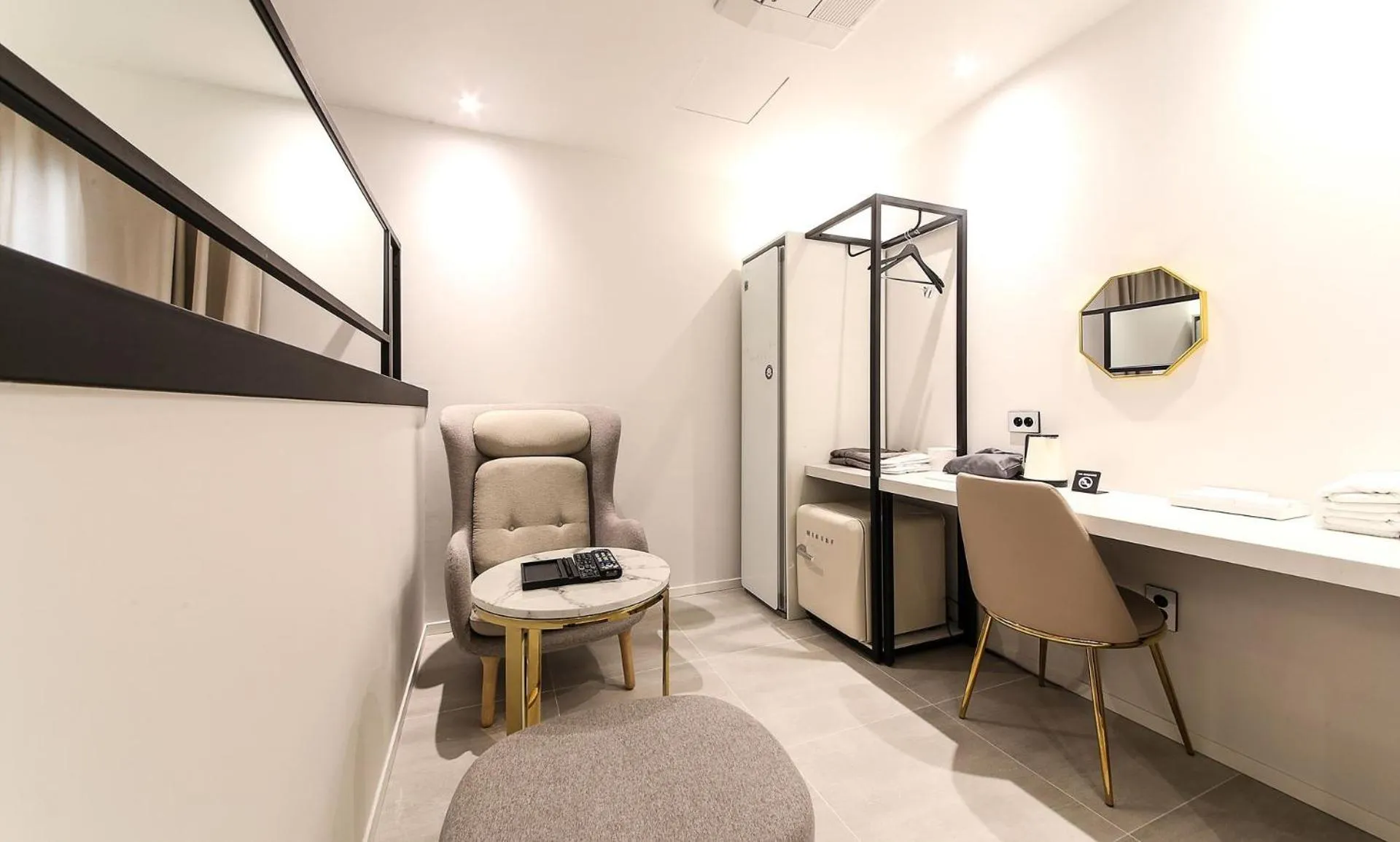 hair dresser in H moment Hotel songjeong