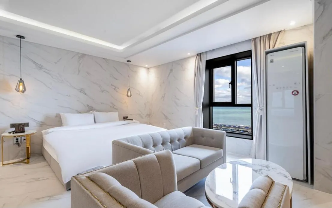 Photo of the whole room in H moment Hotel songjeong