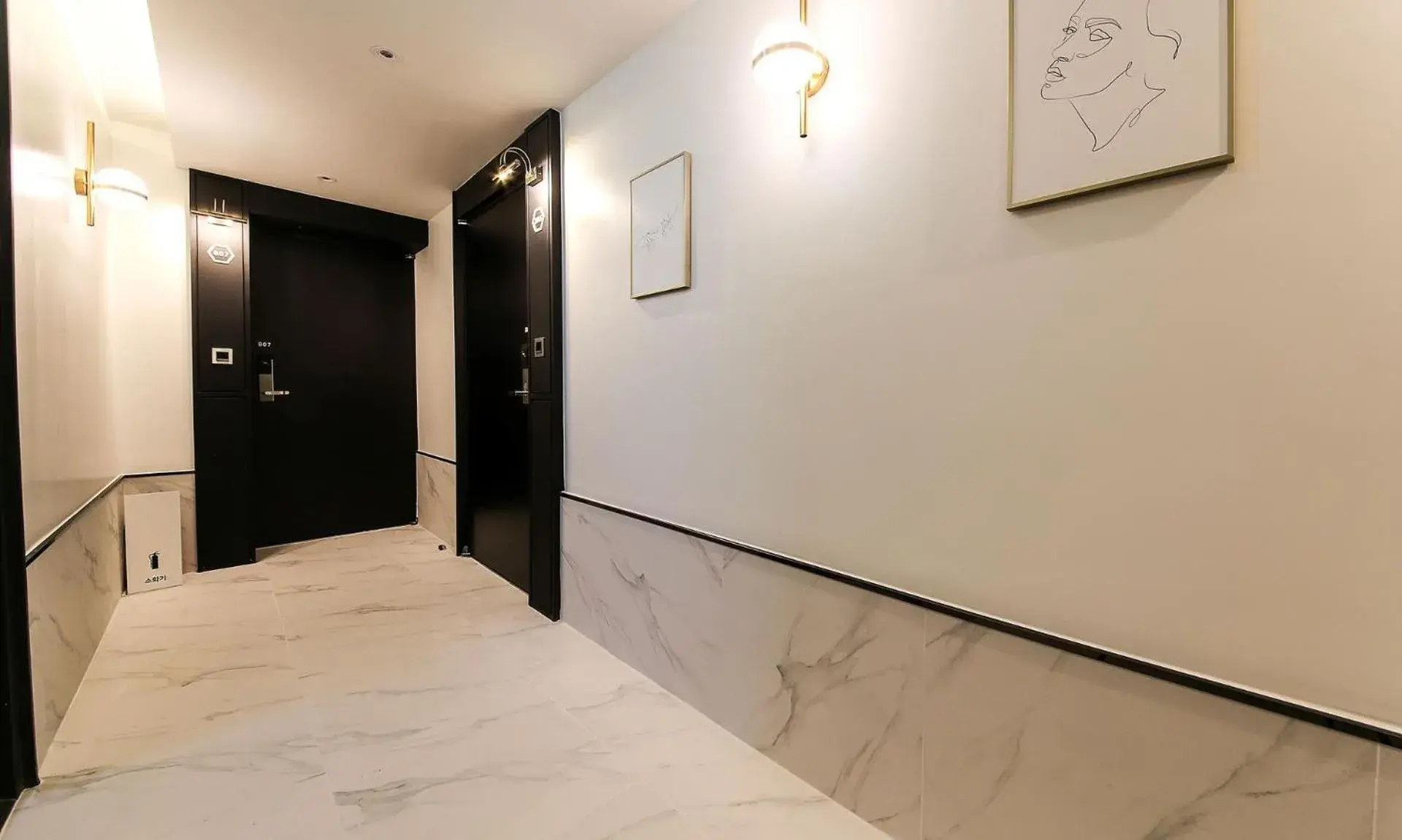 Property building in H moment Hotel songjeong Property building in H moment Hotel songjeong