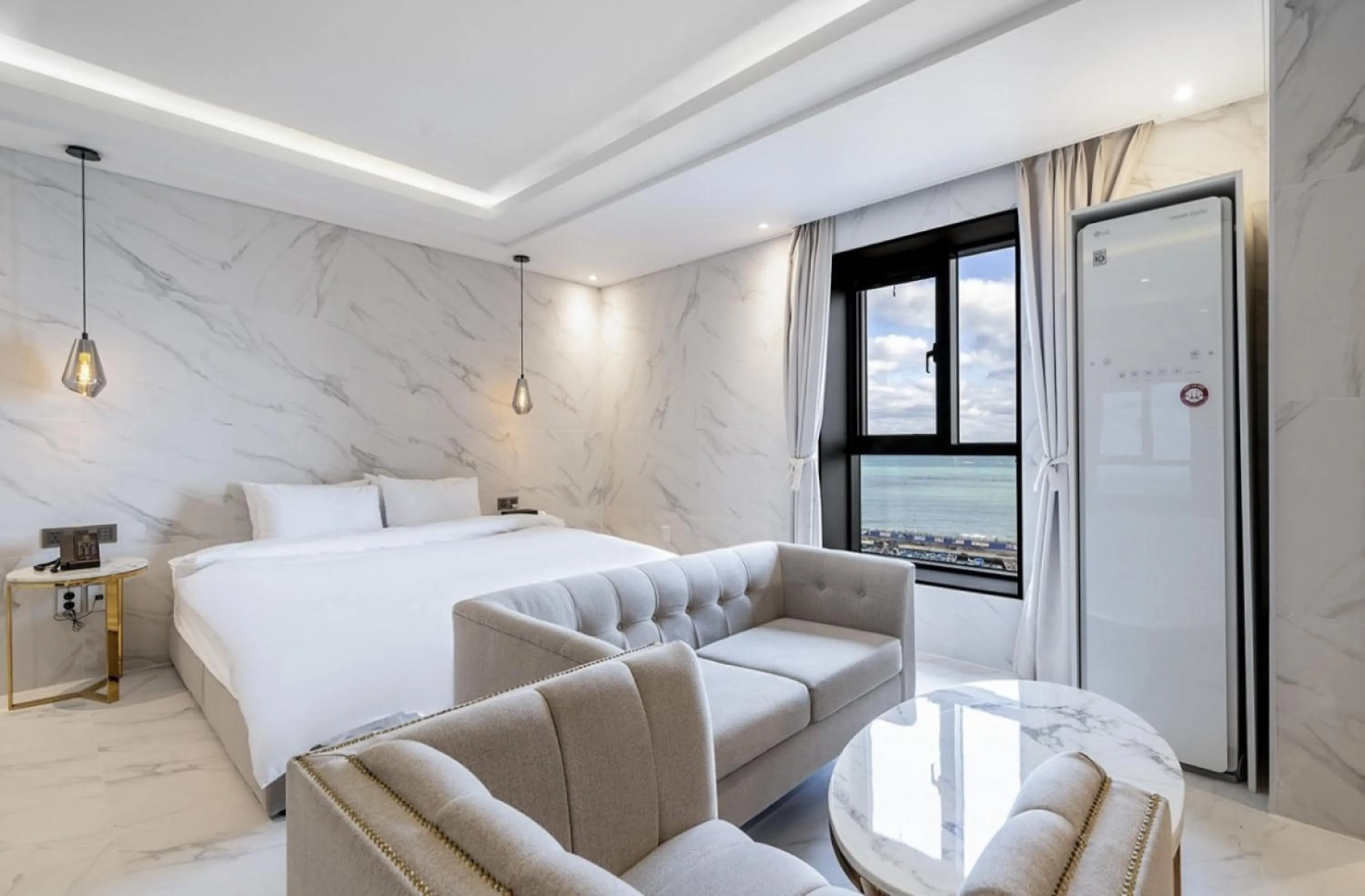 Photo of the whole room in H moment Hotel songjeong