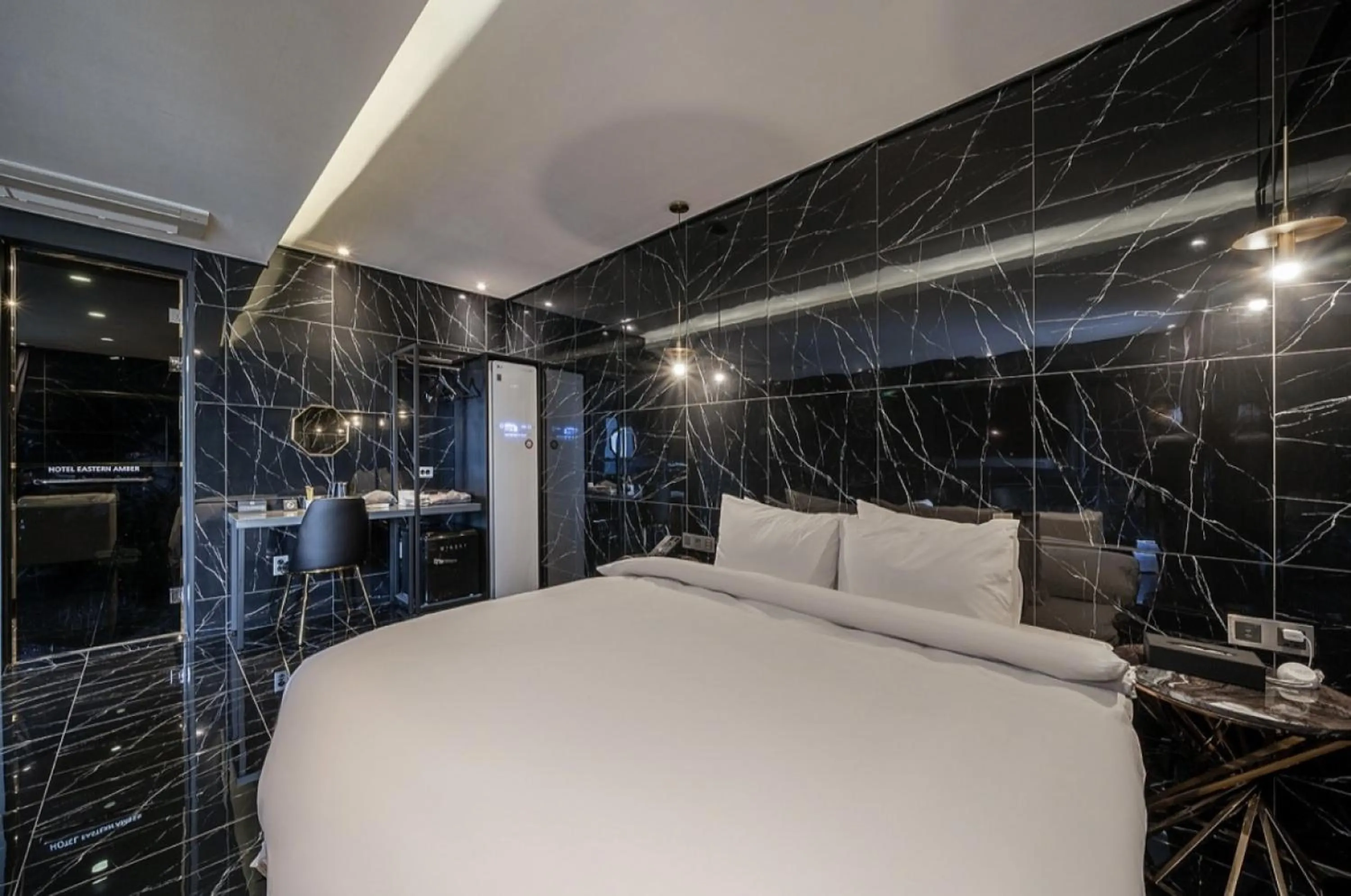 Photo of the whole room in H moment Hotel songjeong