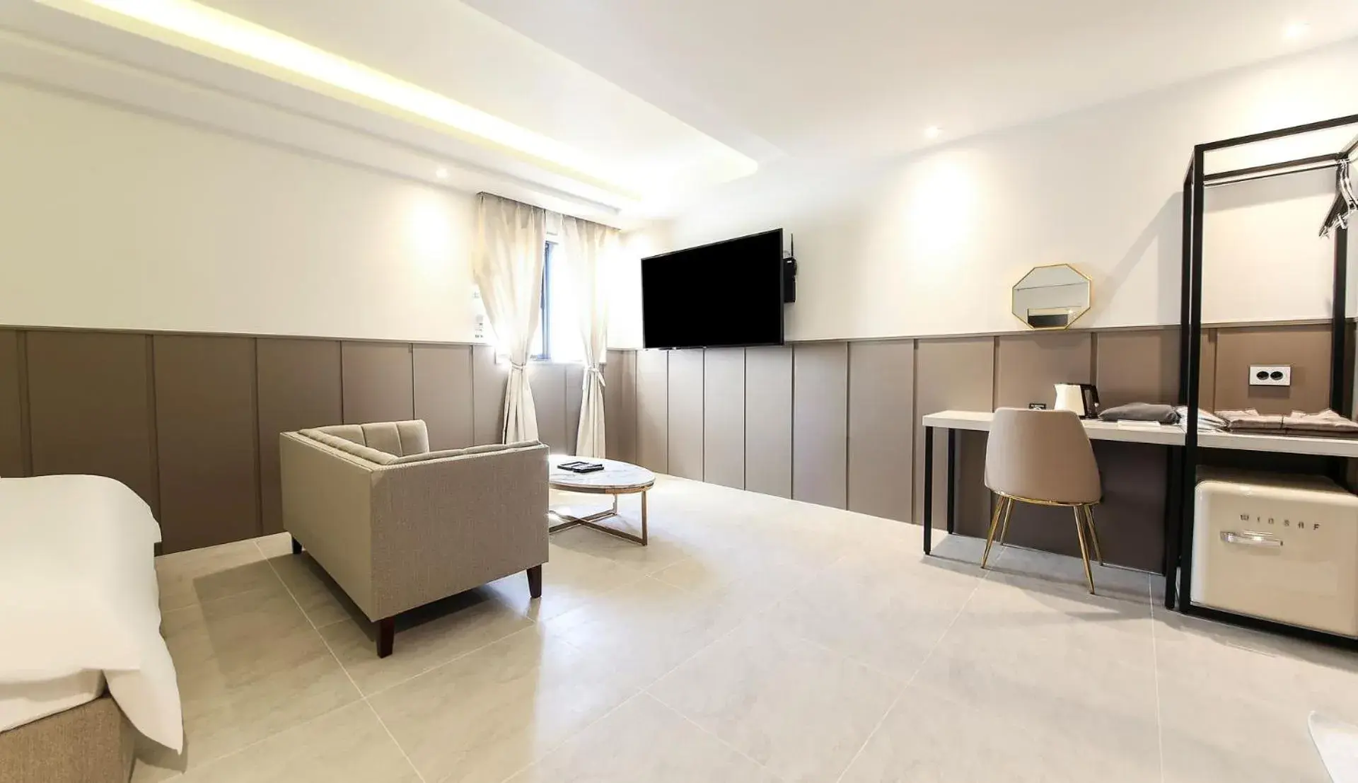 Living room in H moment Hotel songjeong Living room in H moment Hotel songjeong