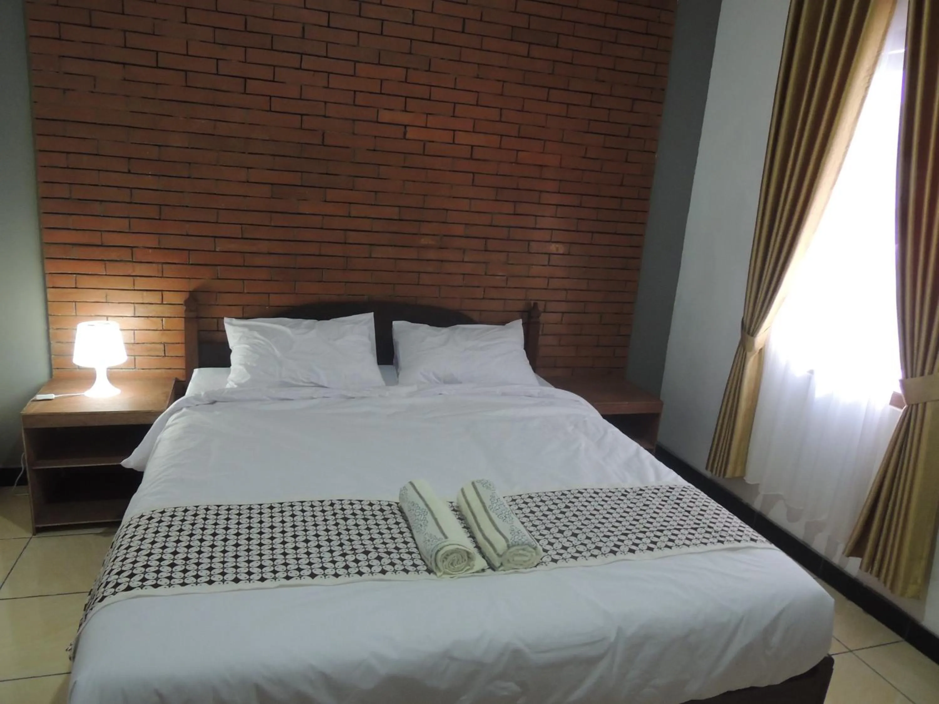 Bedroom in Omah Mardi Syariah by Ndalem Beong