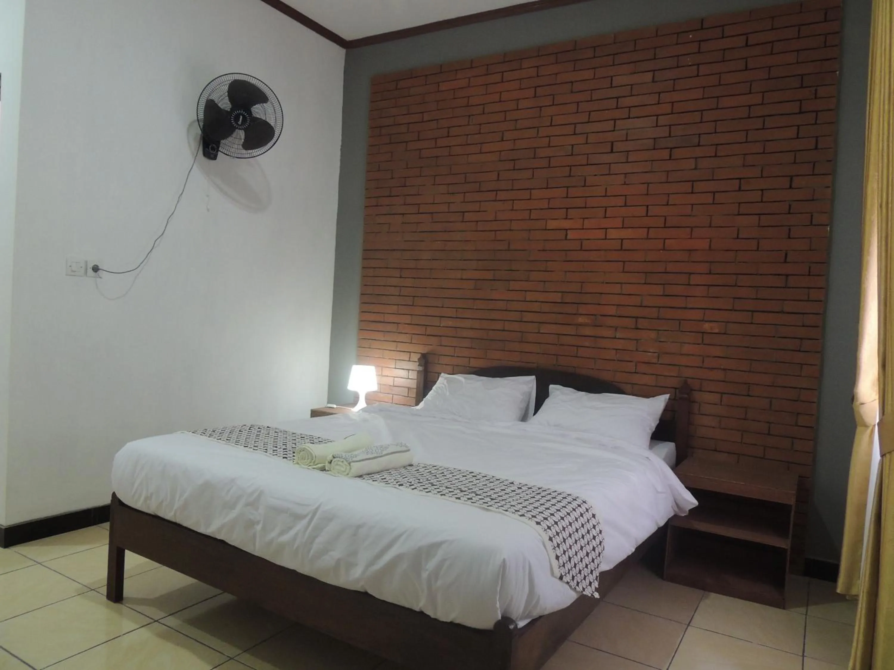 Bedroom in Omah Mardi Syariah by Ndalem Beong