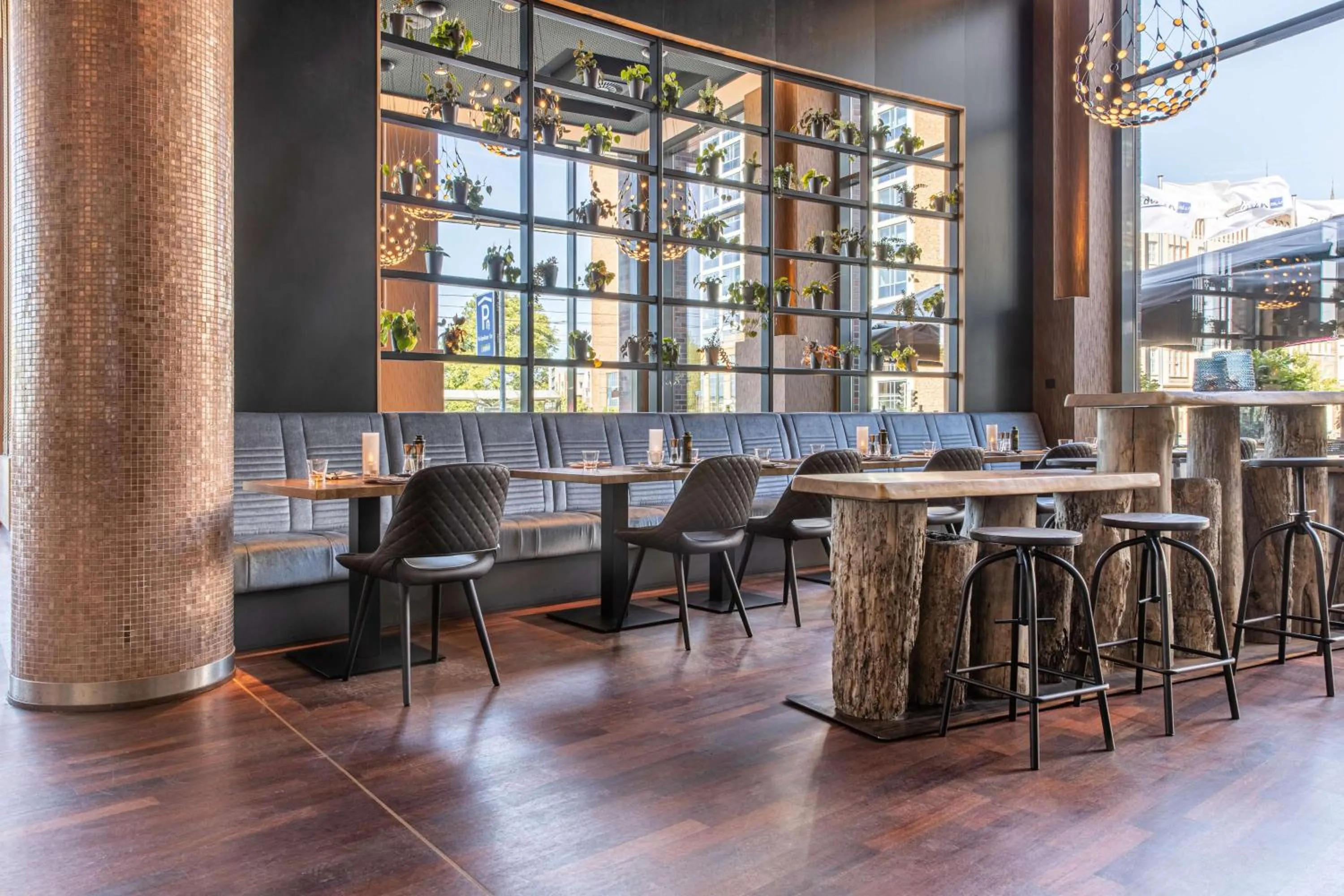 Restaurant/places to eat in Radisson Blu Hotel Rostock