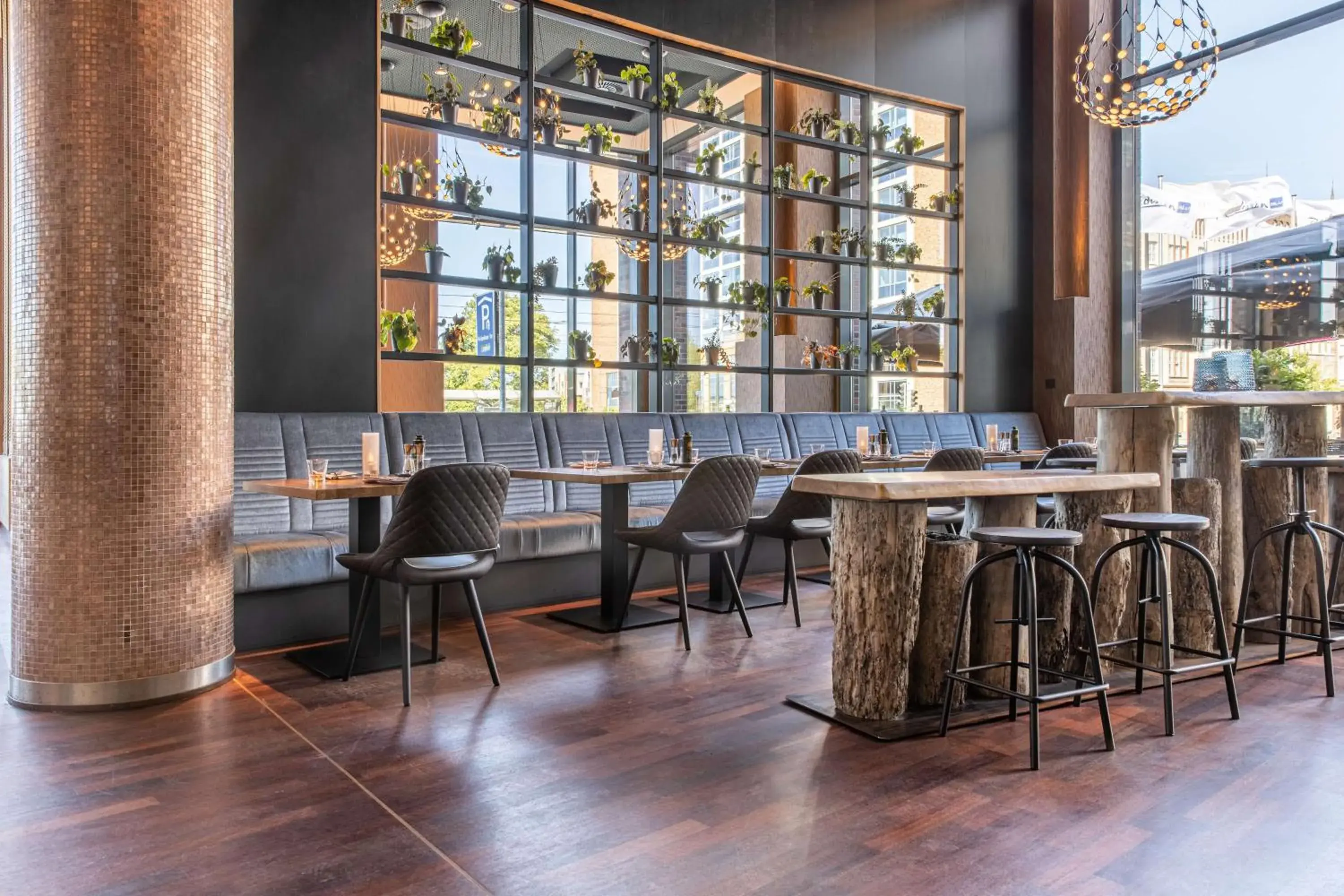 Restaurant/places to eat in Radisson Blu Hotel Rostock Restaurant/places to eat in Radisson Blu Hotel Rostock