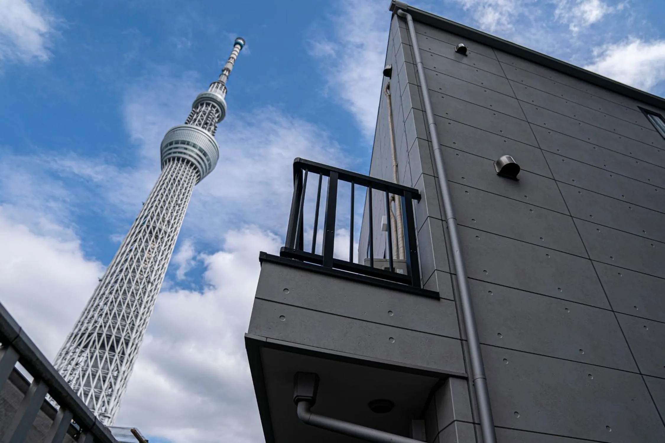 Property building in La Krasse Skytree