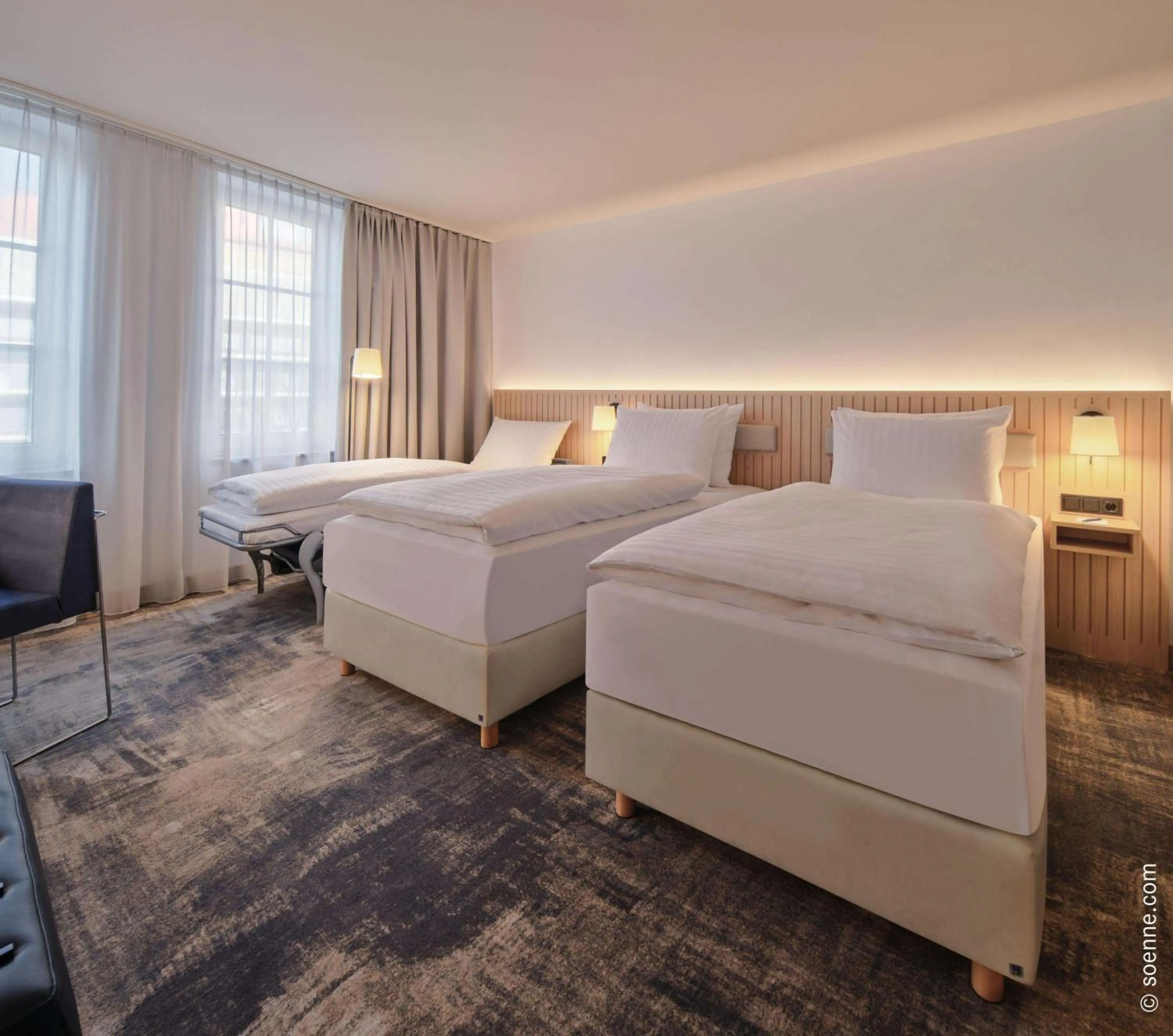 Bedroom, Bed in Dorint Hotel Würzburg