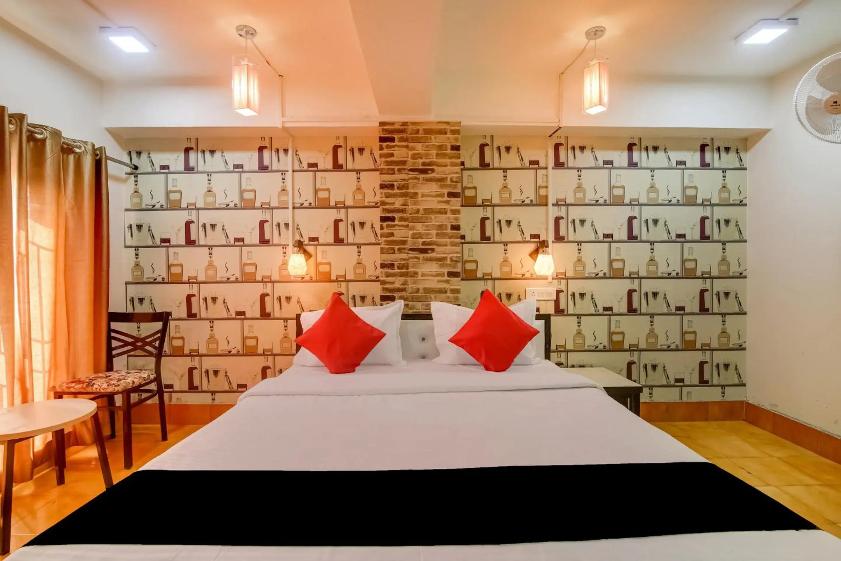 Bedroom, Bed in Capital O Divira Inn Bedroom, Bed in Capital O Divira Inn