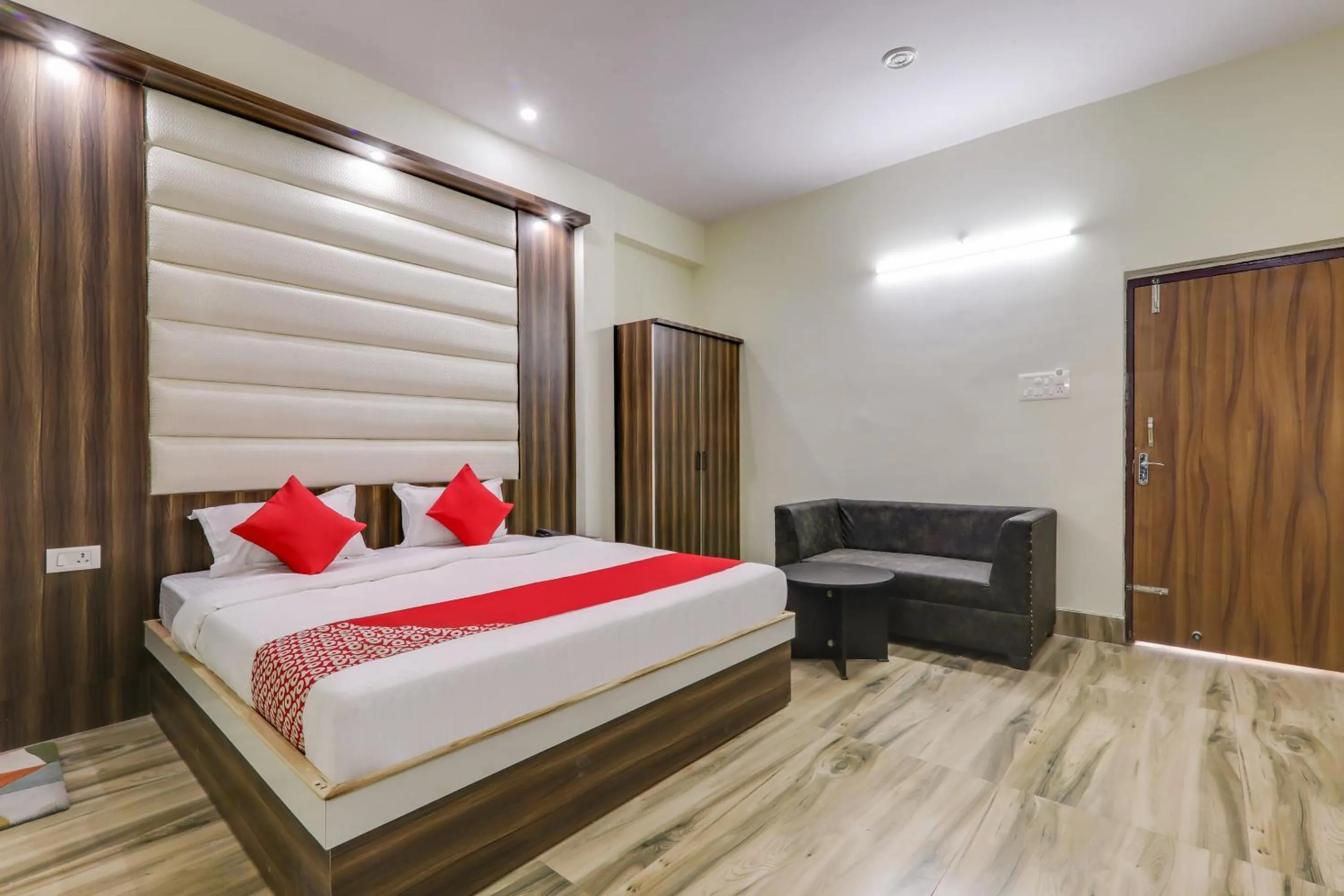 Bedroom, Bed in Hotel Navya Grand