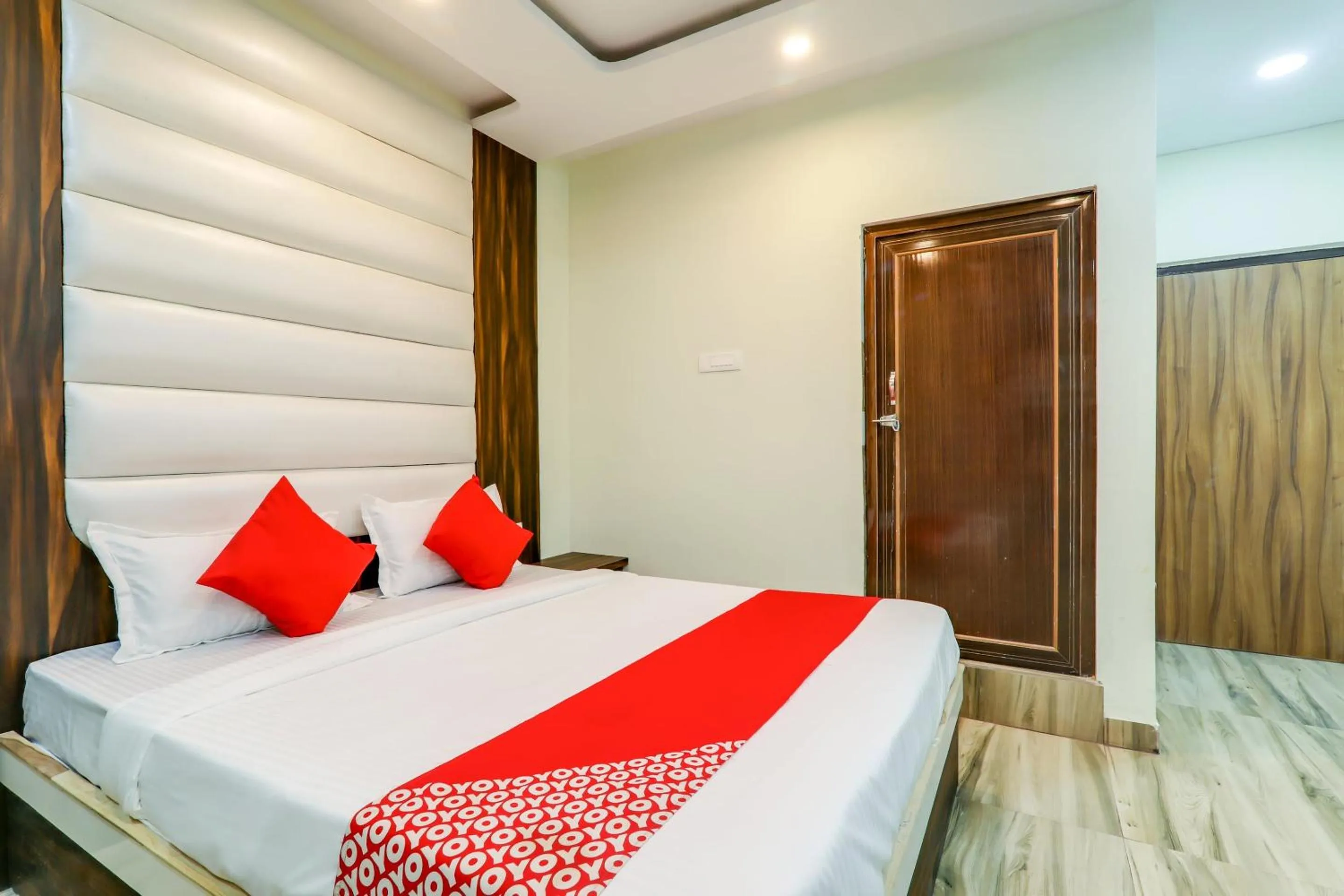 Bedroom, Bed in Hotel Navya Grand
