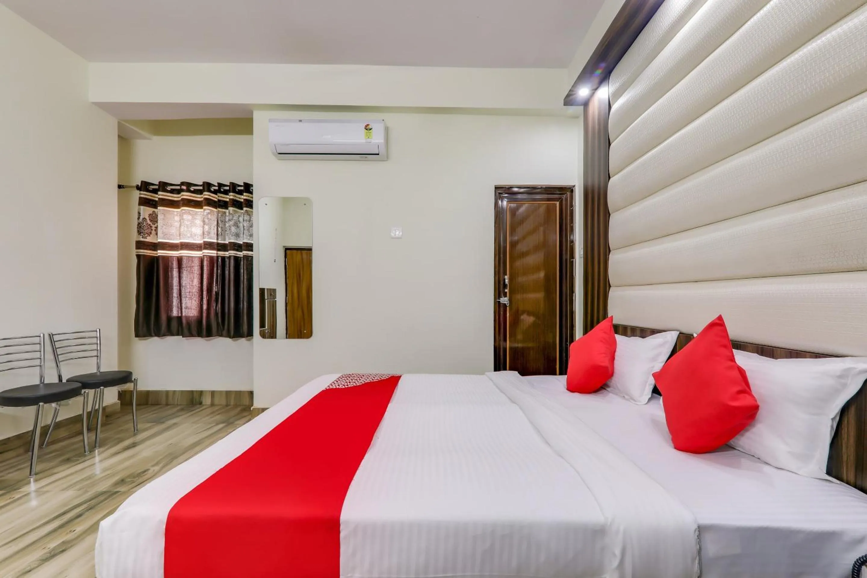 Bedroom, Bed in Hotel Navya Grand