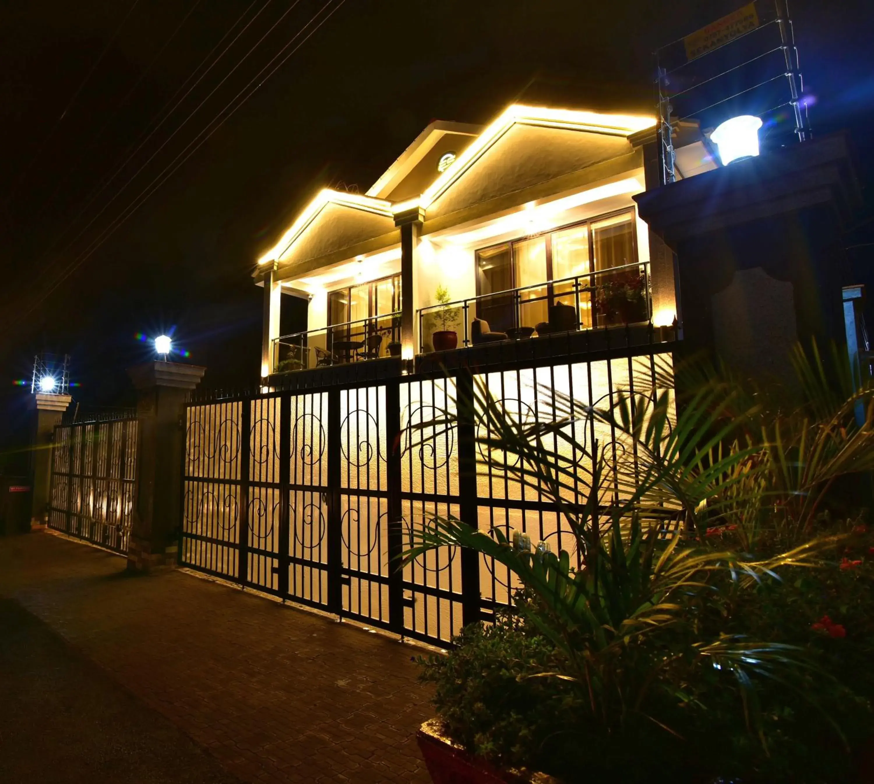 Three-Bedroom Apartment in ENTEBBESTAY APARTHOTEL - Kitooro Three-Bedroom Apartment in ENTEBBESTAY APARTHOTEL - Kitooro