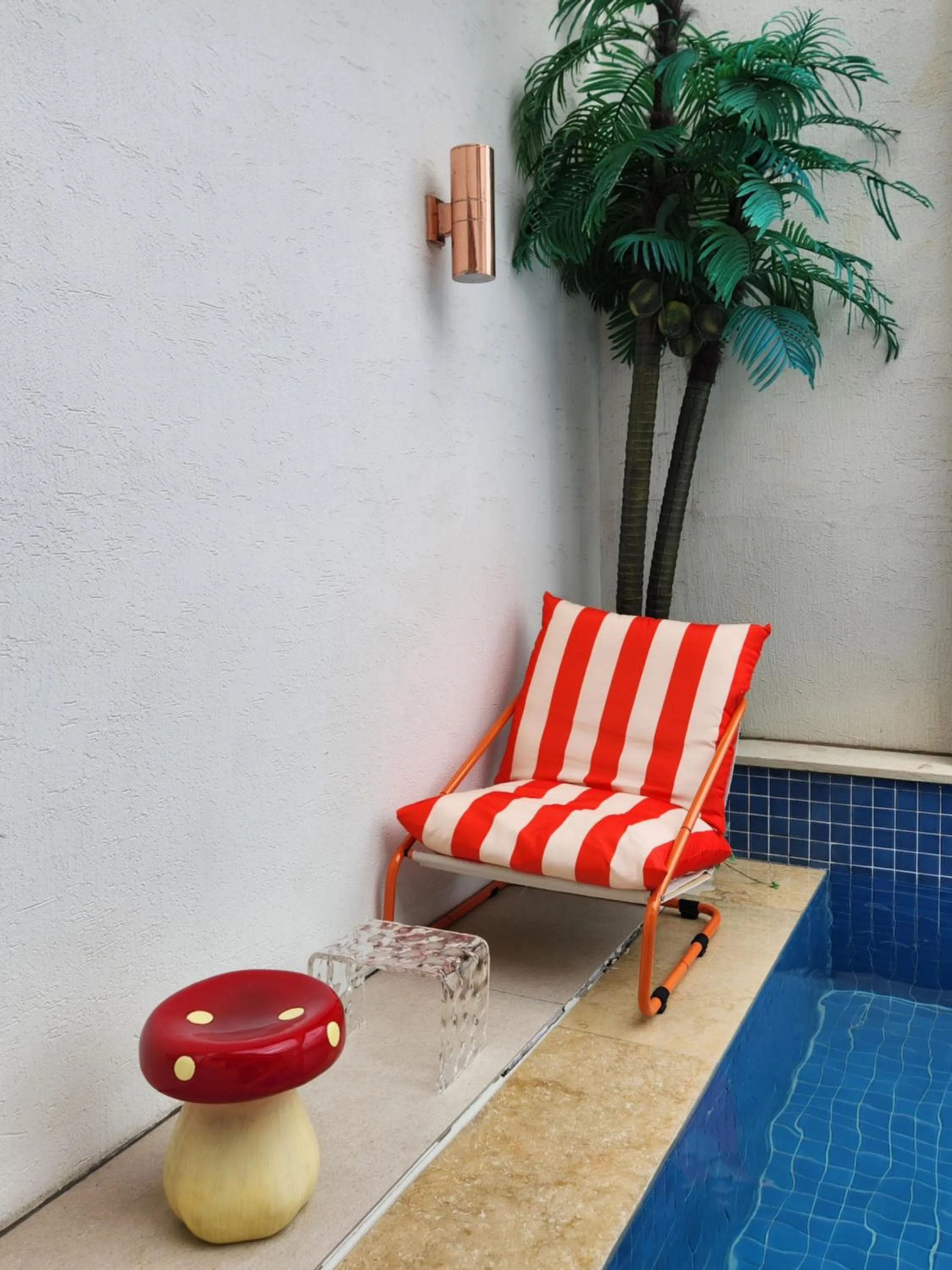 Swimming pool in Hound Hotel Busan Station