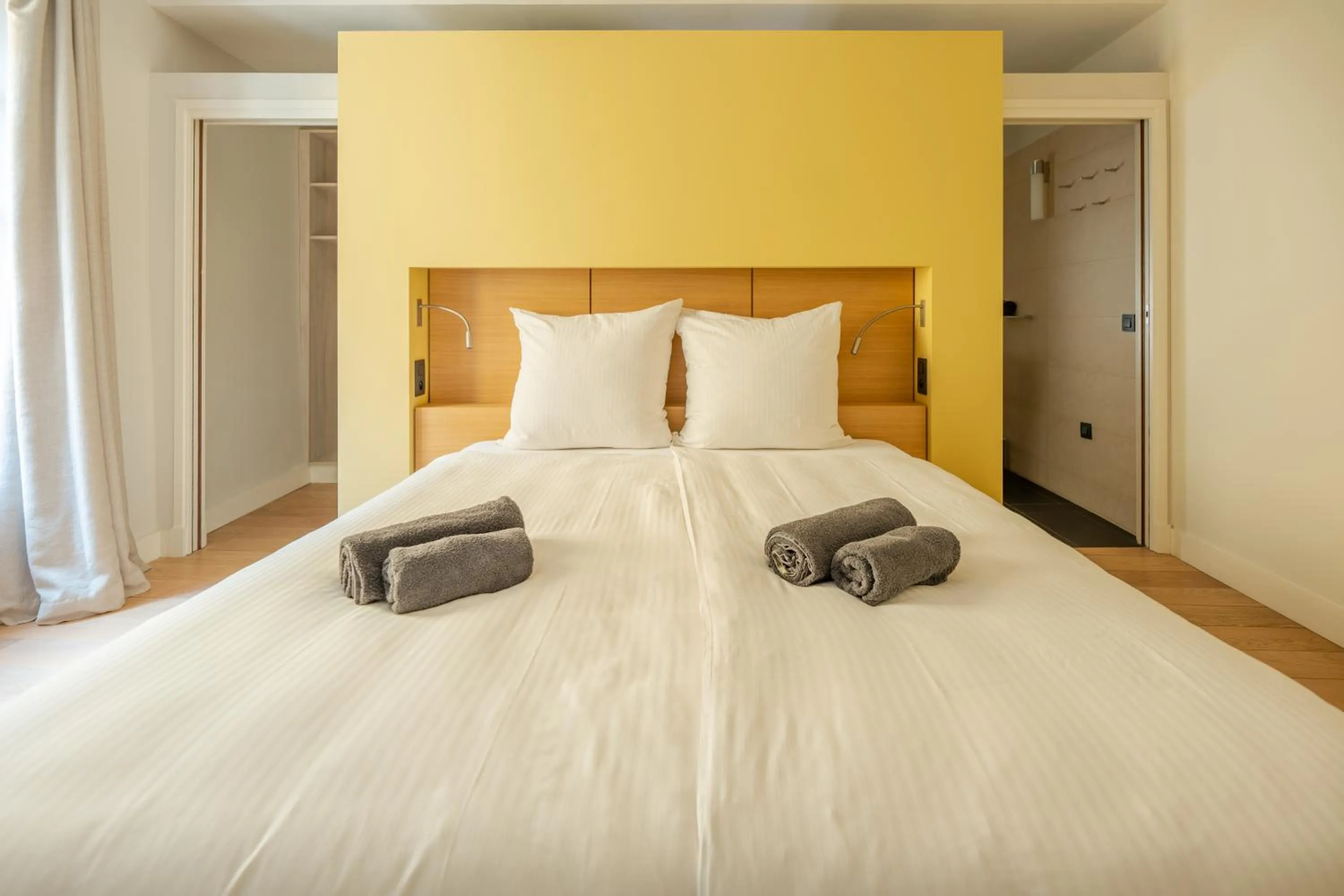 Photo of the whole room, Bed in Beau Clocher