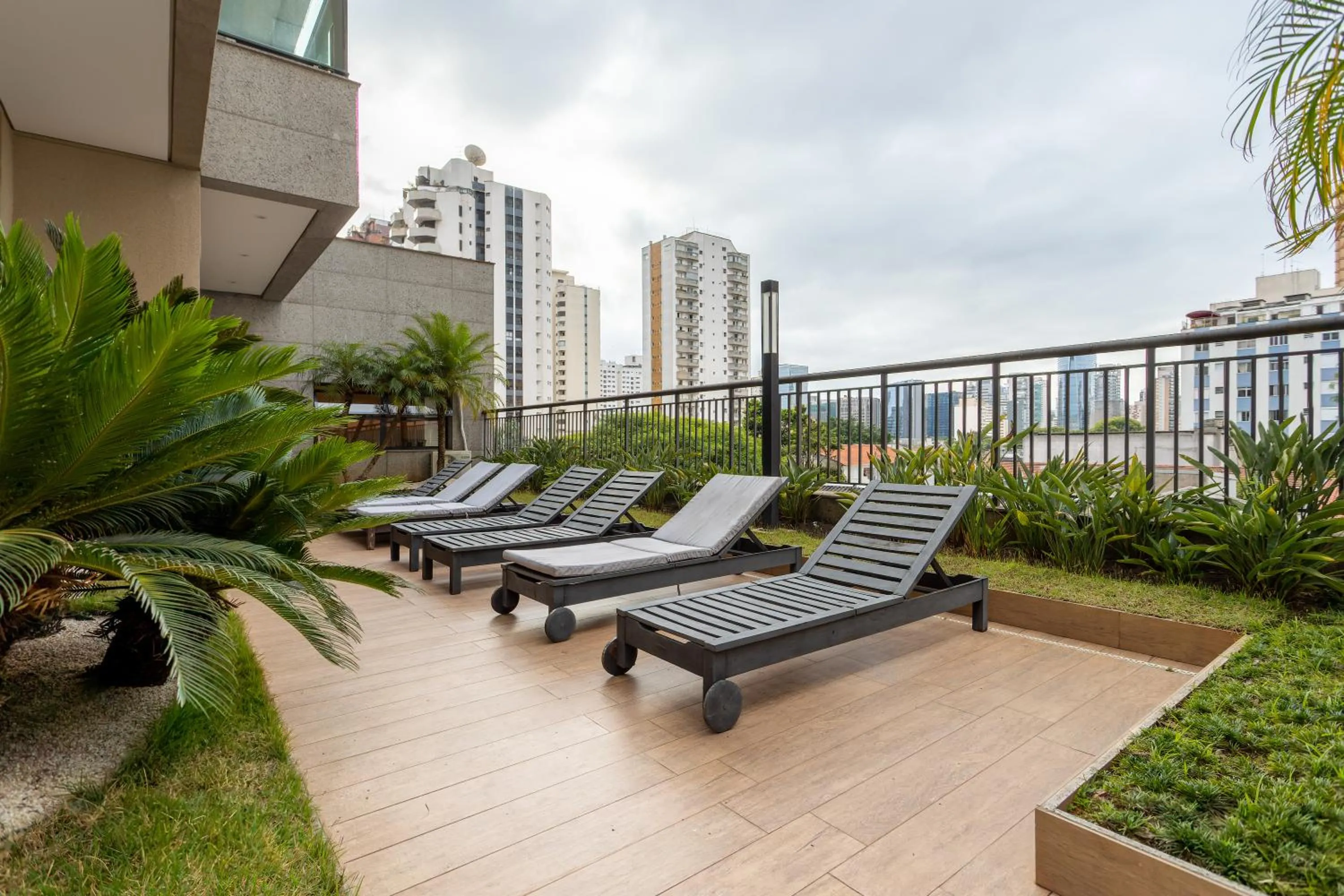 Day in Charlie Itaim