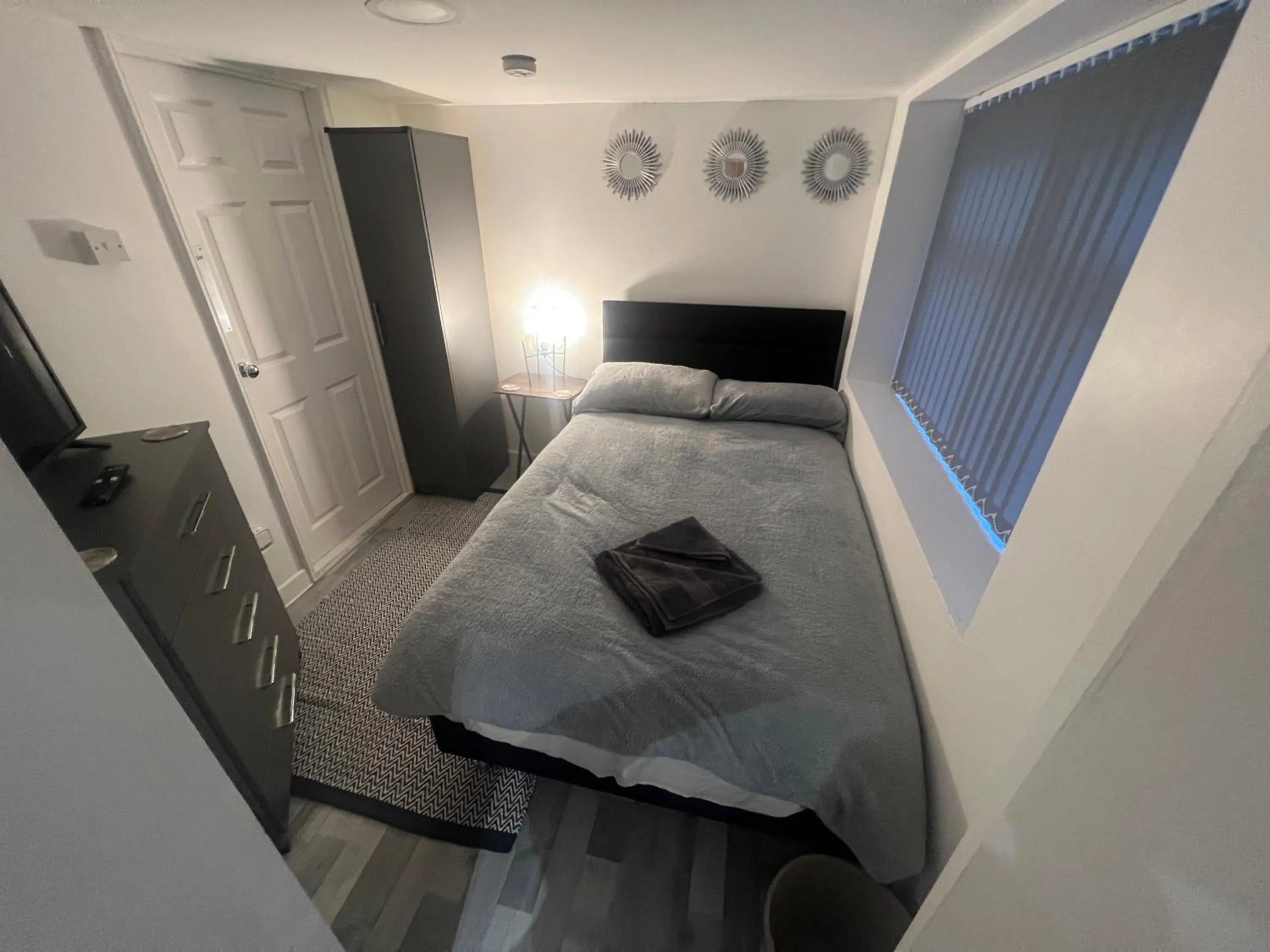 Bed in The Honley hotel